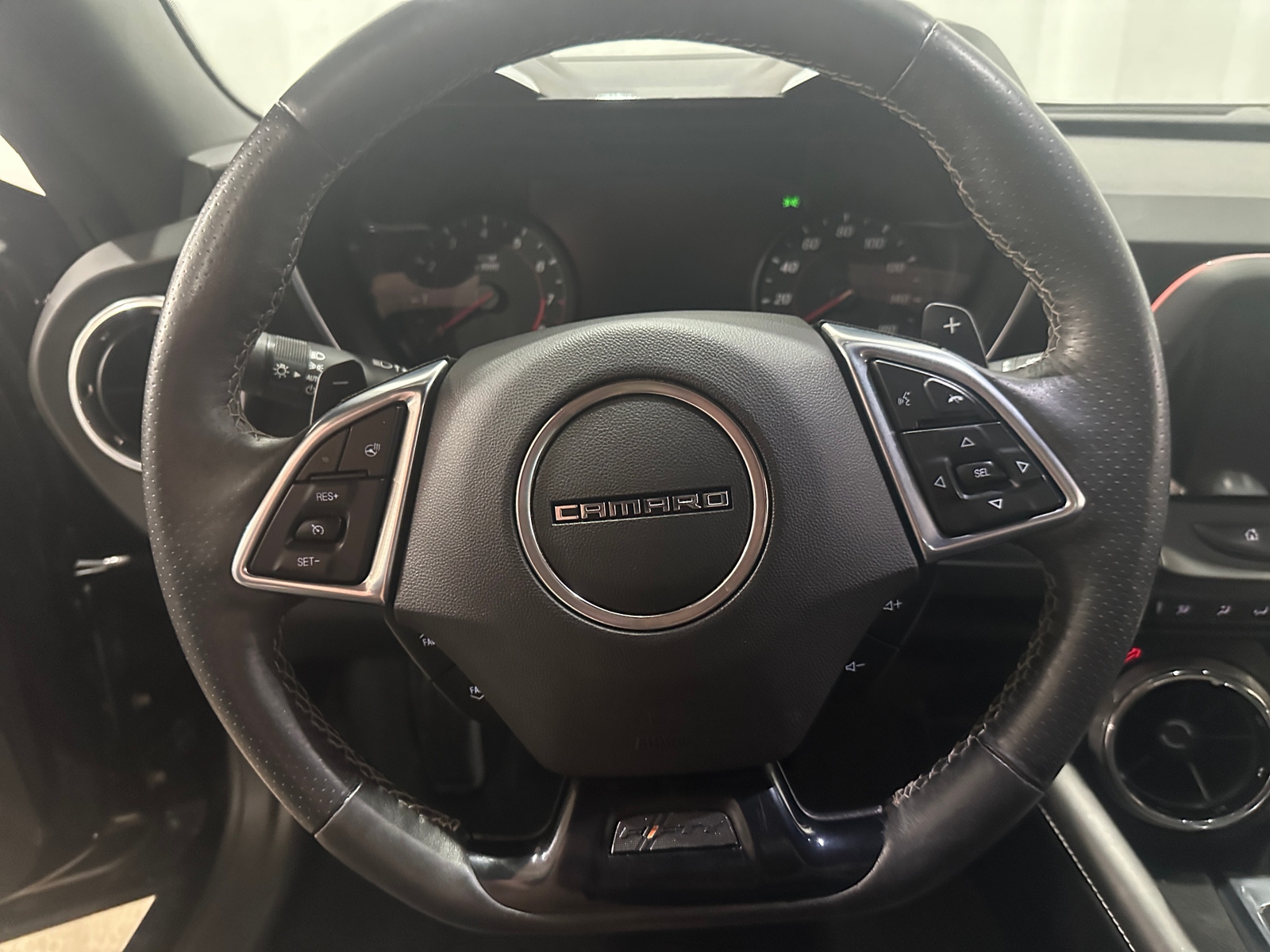Thumbnail: 2017 Chevrolet Camaro - 5
