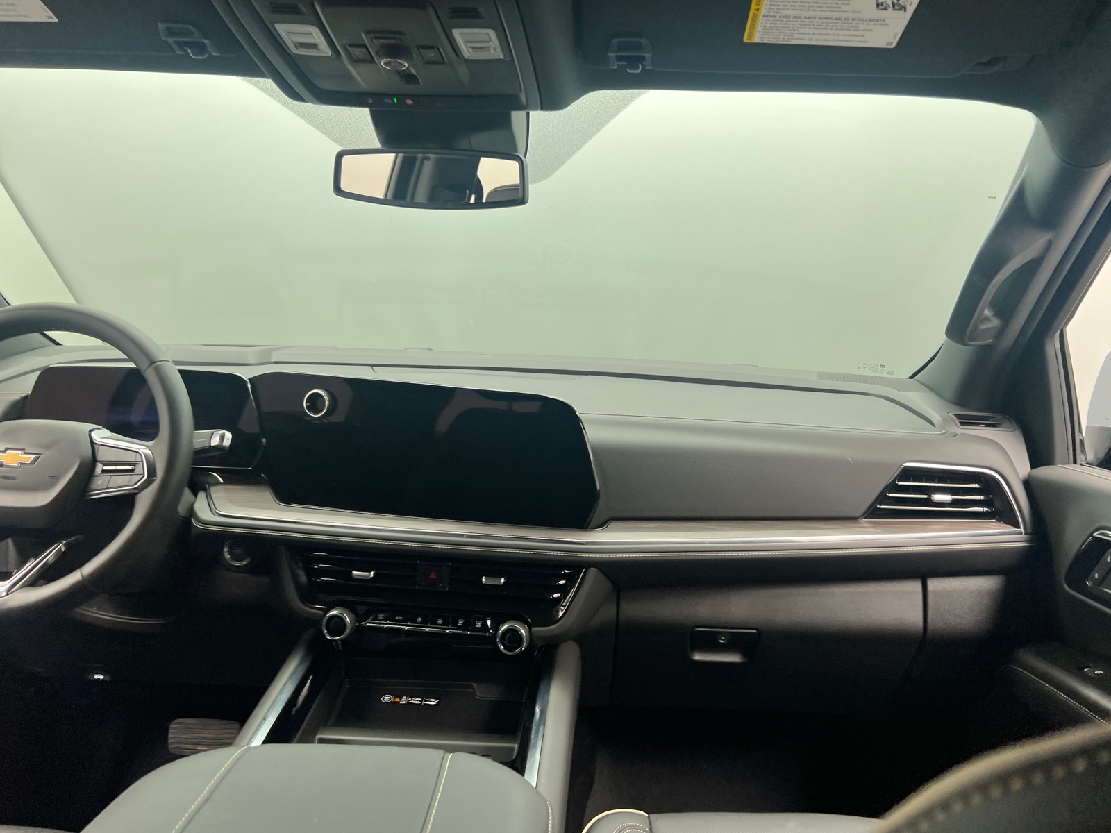 Thumbnail: 2025 Chevrolet Suburban - 2