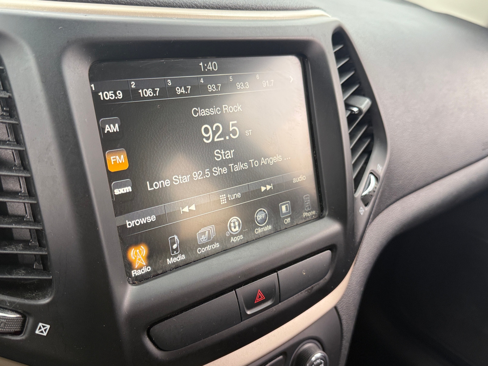 Thumbnail: 2015 Jeep Cherokee - 4