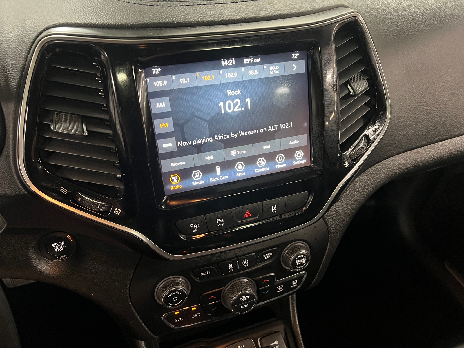 Thumbnail: 2021 Jeep Cherokee - 3