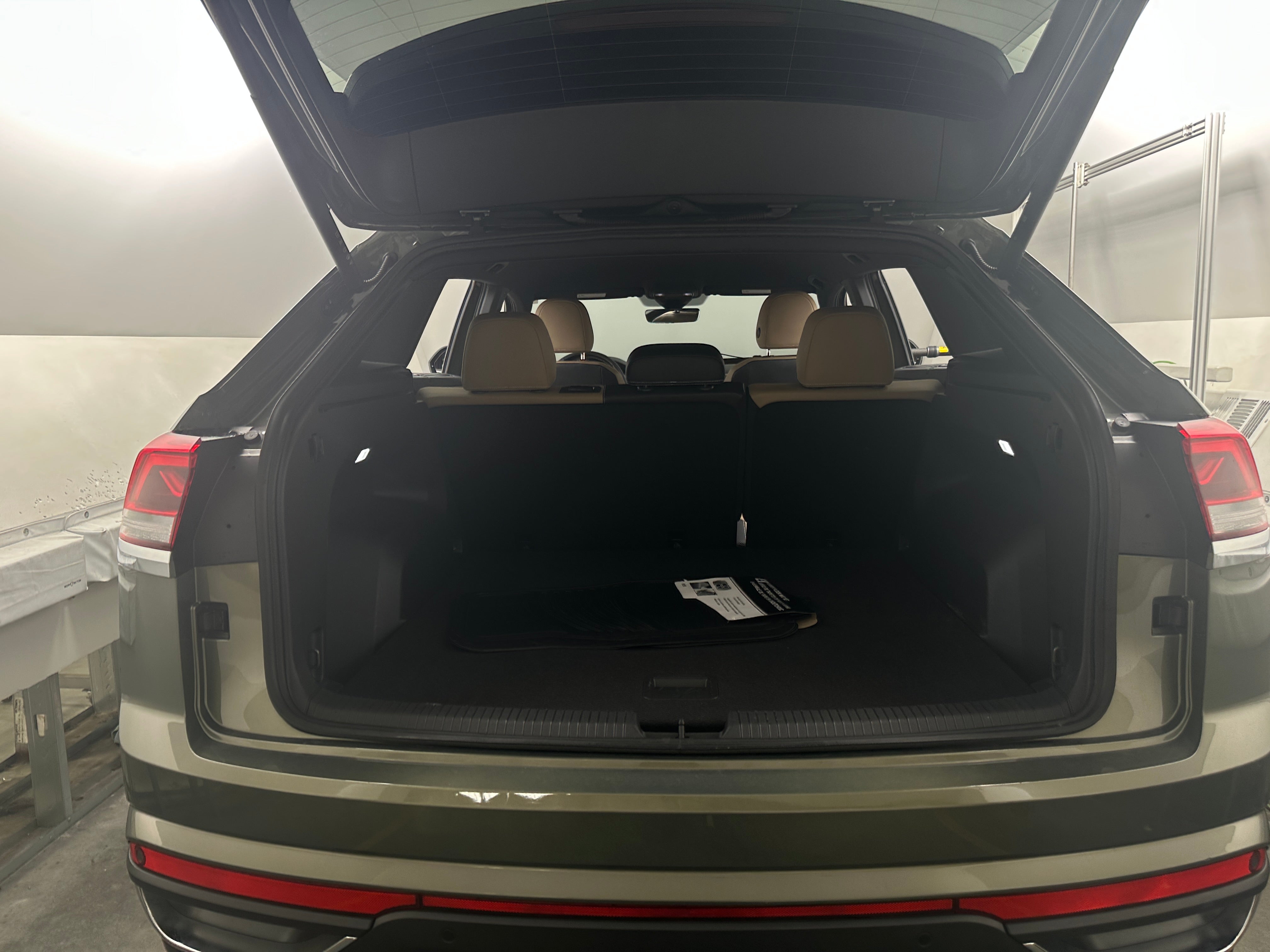 2026 Volkswagen Atlas Cross Sport SE w/Tech - Photo 8