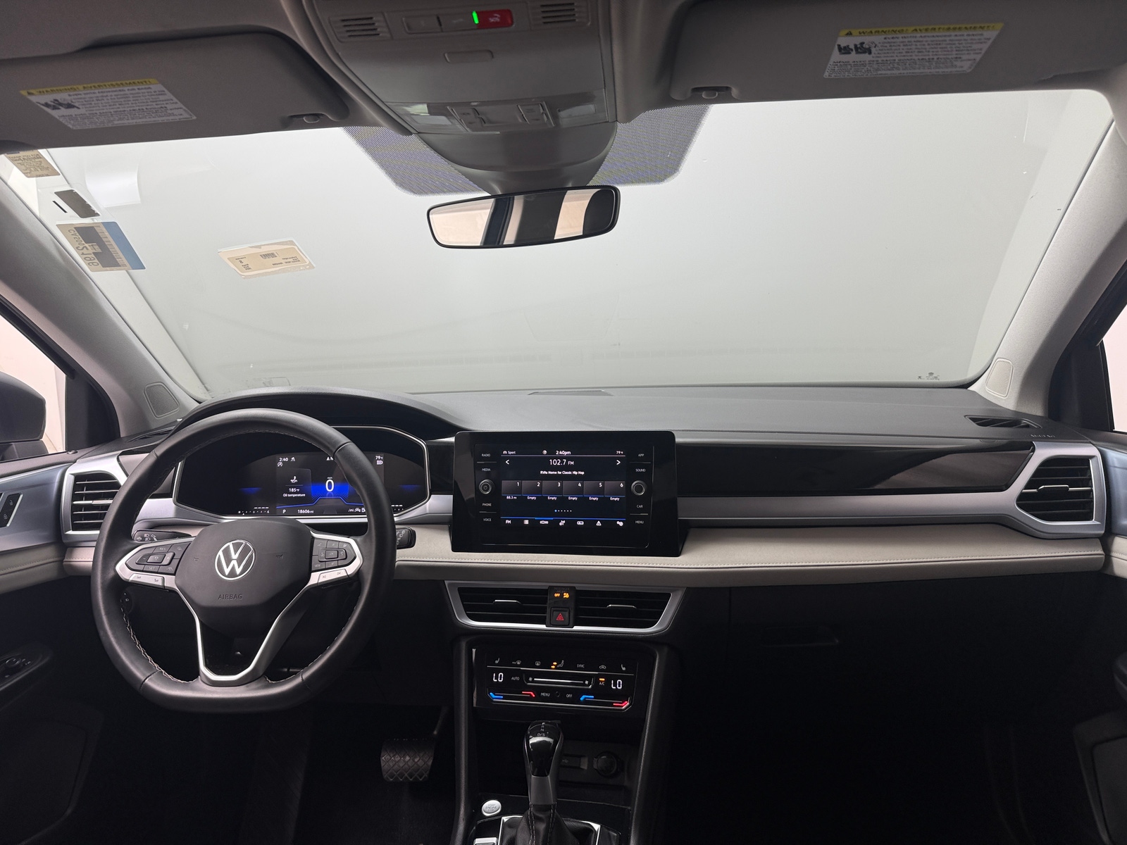 Thumbnail: 2025 Volkswagen Taos - 3