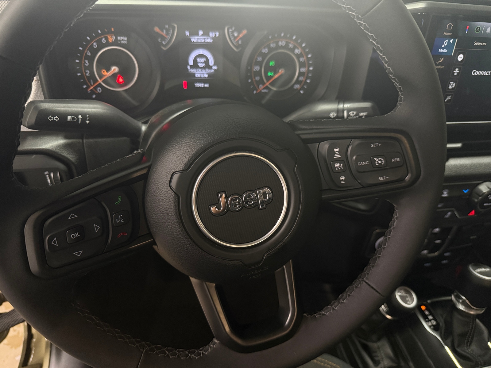 Thumbnail: 2025 Jeep Gladiator - 5