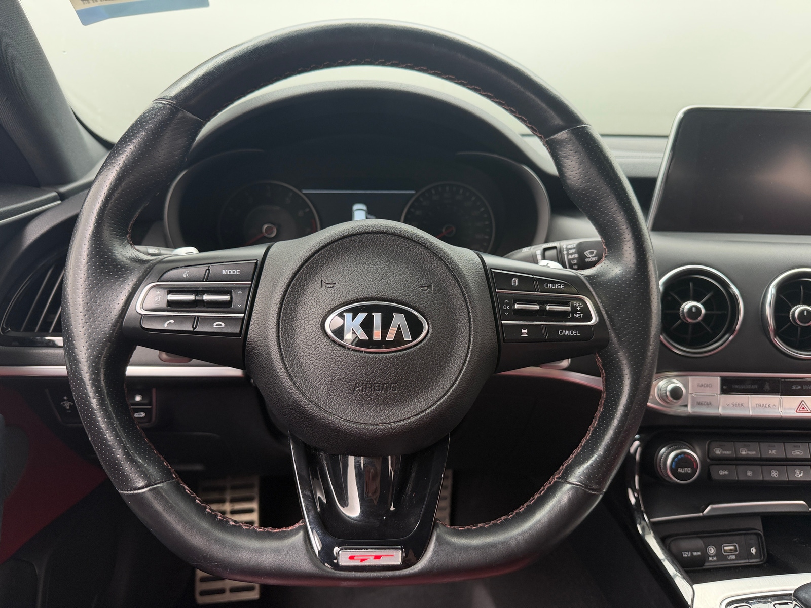 Thumbnail: 2019 Kia Stinger - 4