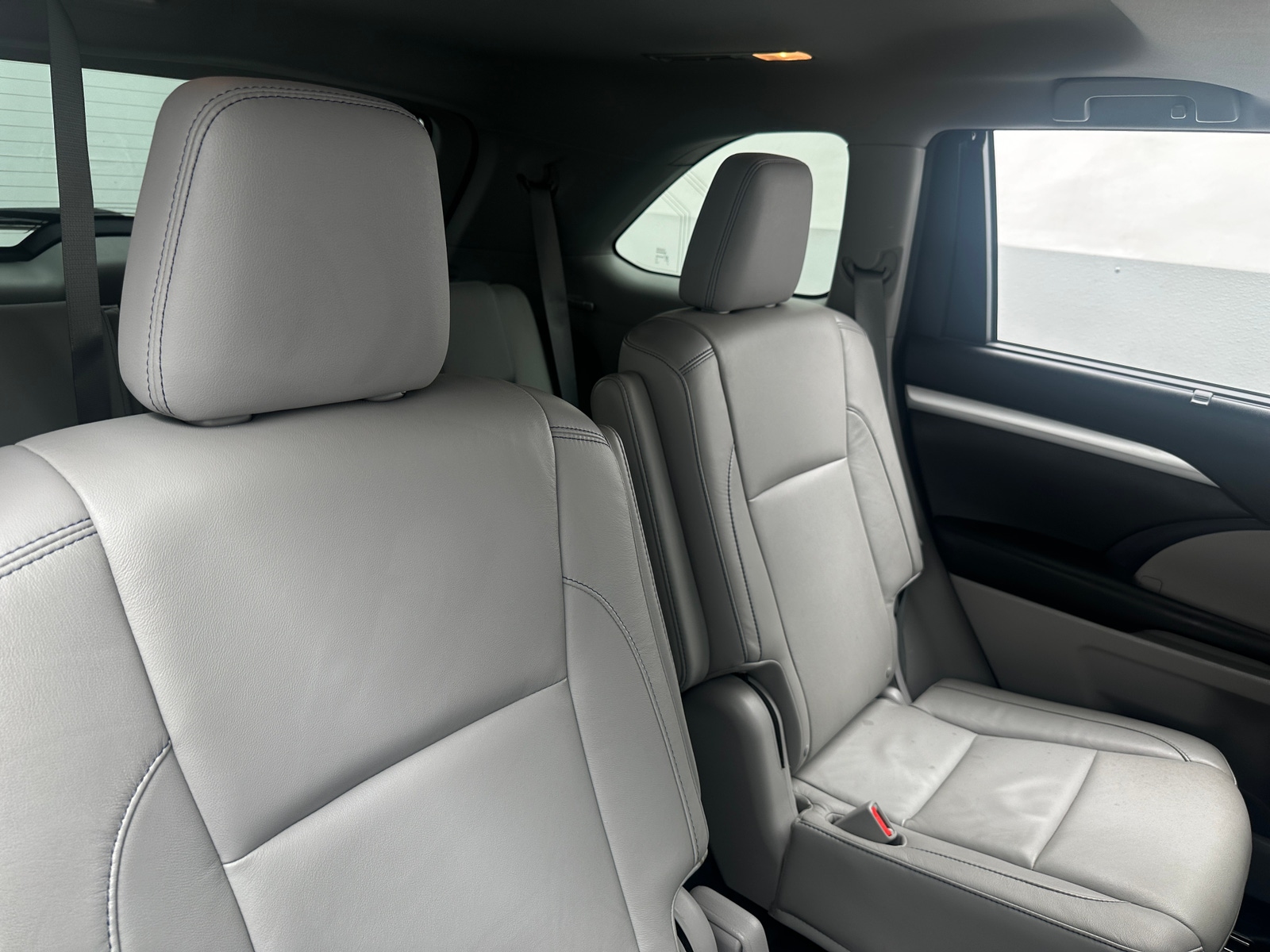 Thumbnail: 2015 Toyota Highlander - 5