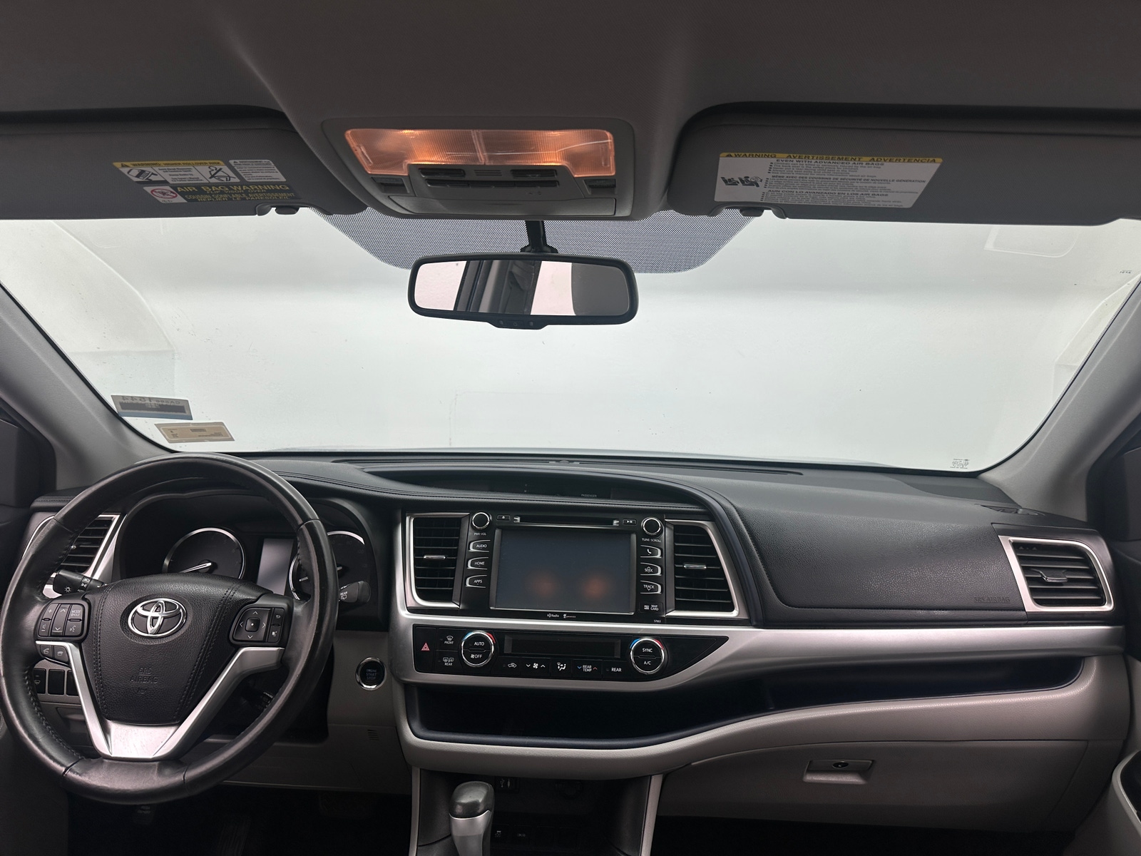Thumbnail: 2015 Toyota Highlander - 2