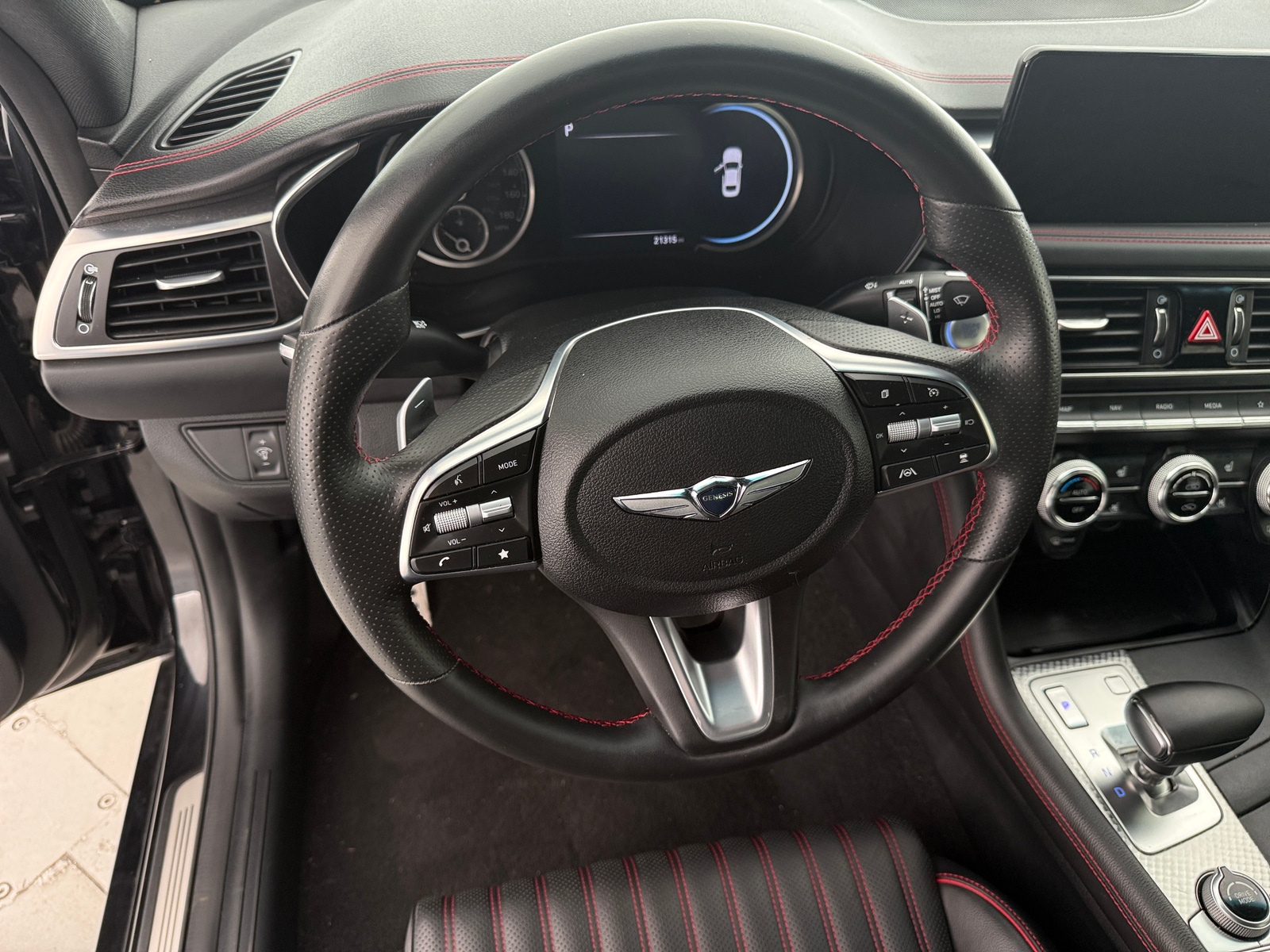 Thumbnail: 2023 Genesis G70 - 4