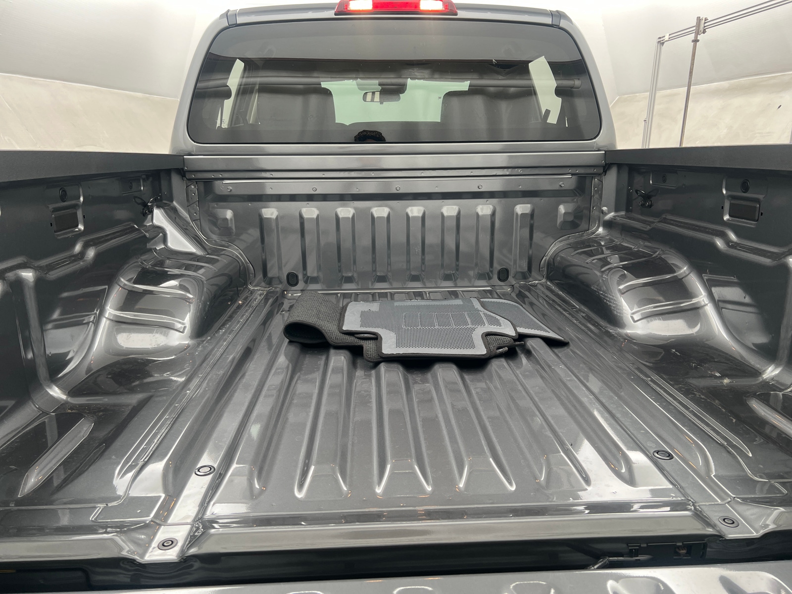 Thumbnail: 2023 Nissan Frontier - 7