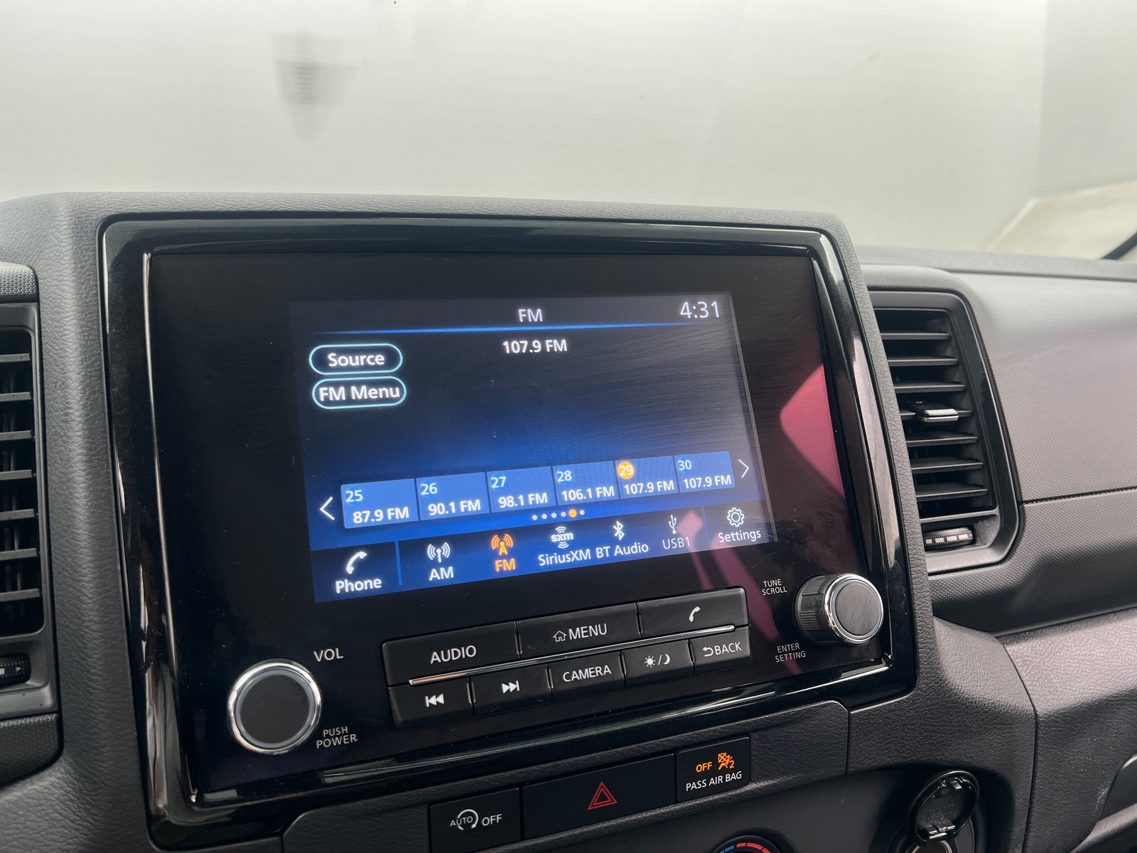 Thumbnail: 2023 Nissan Frontier - 4