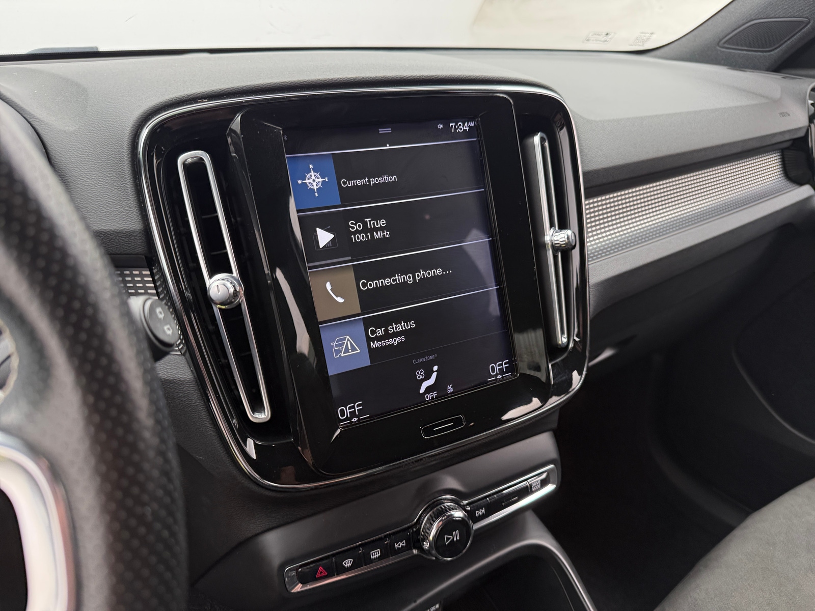 Thumbnail: 2020 Volvo XC40 - 3