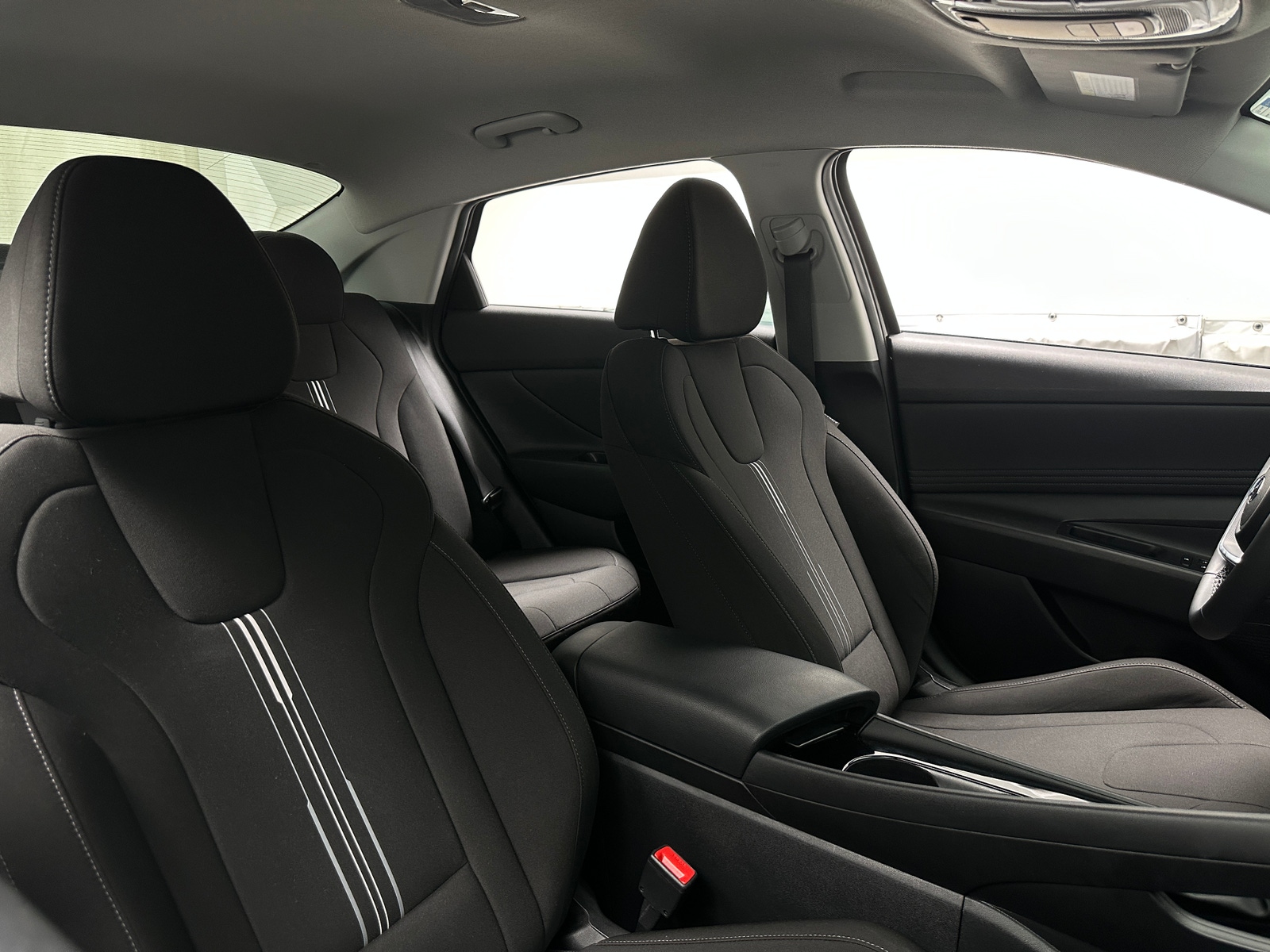 Thumbnail: 2023 Hyundai Elantra - 2