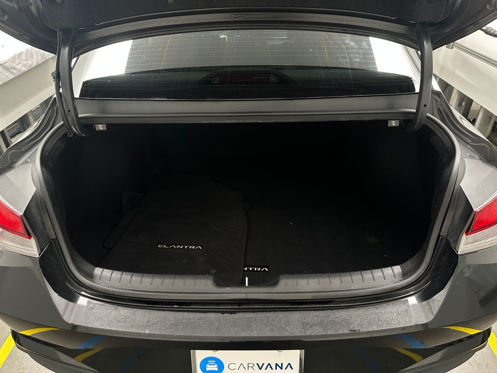 Thumbnail: 2023 Hyundai Elantra - 7