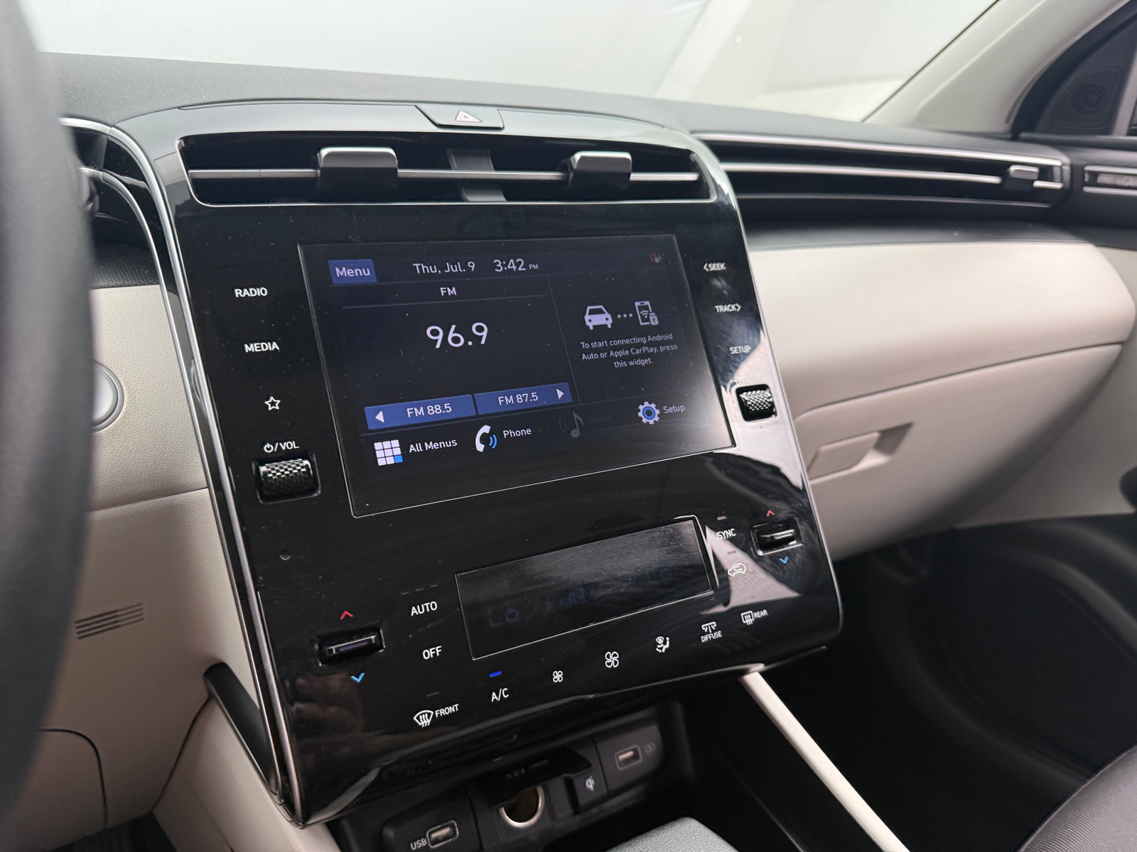 Thumbnail: 2024 Hyundai Tucson - 4