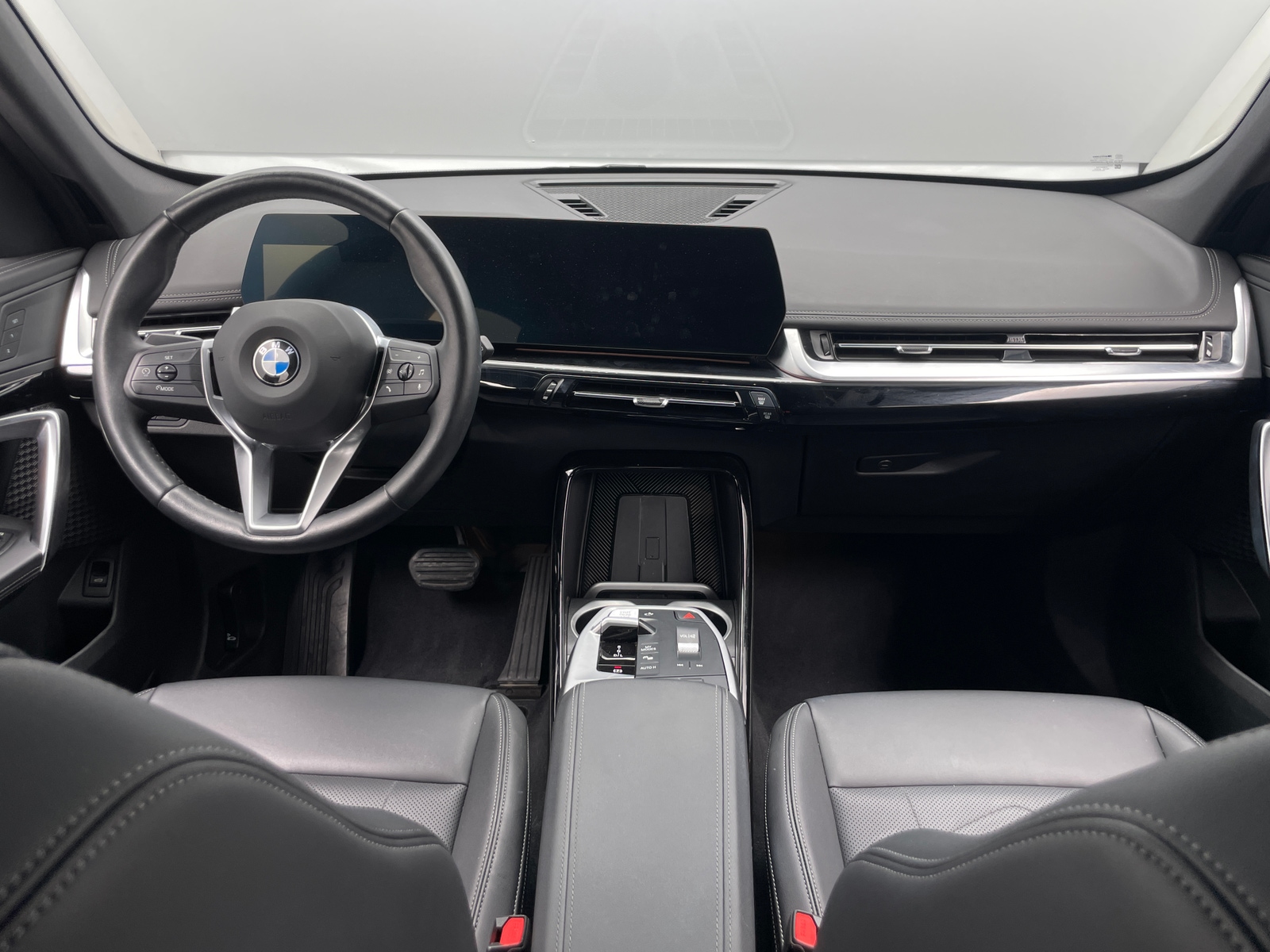 Thumbnail: 2025 BMW X1 - 2