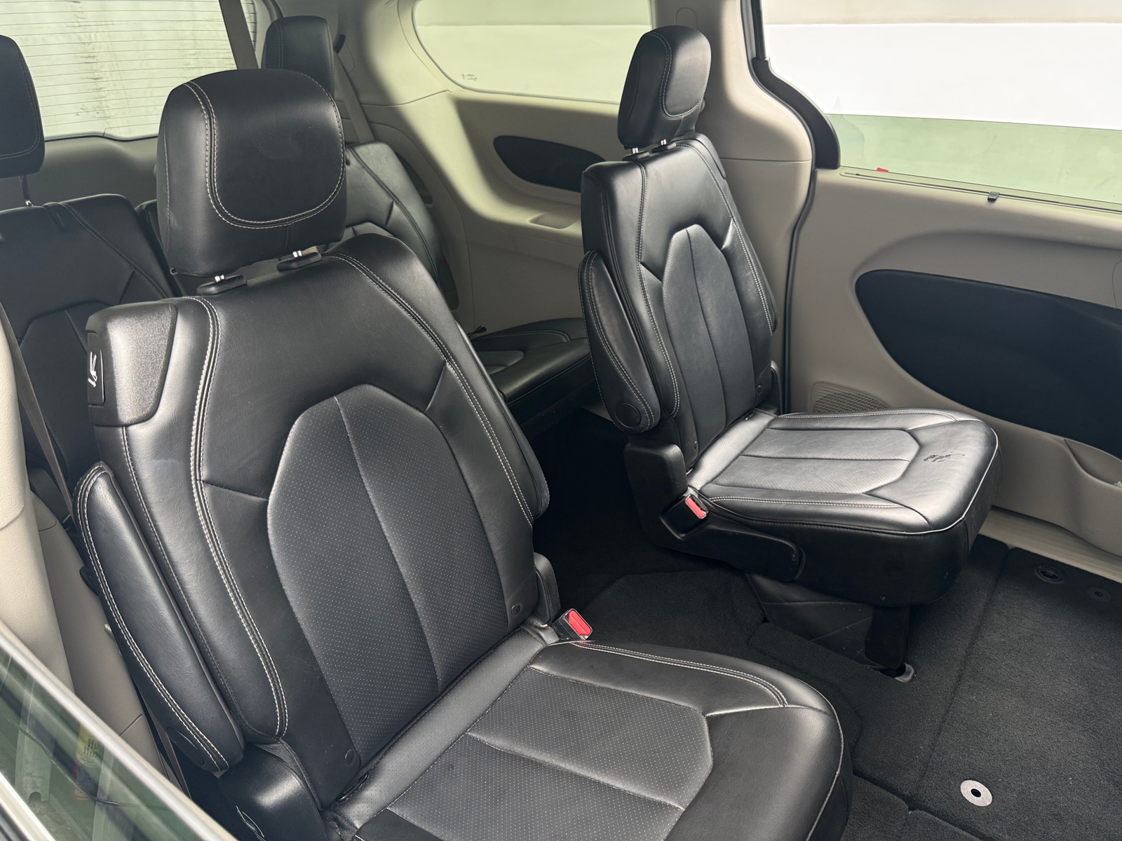 Thumbnail: 2024 Chrysler Pacifica - 5