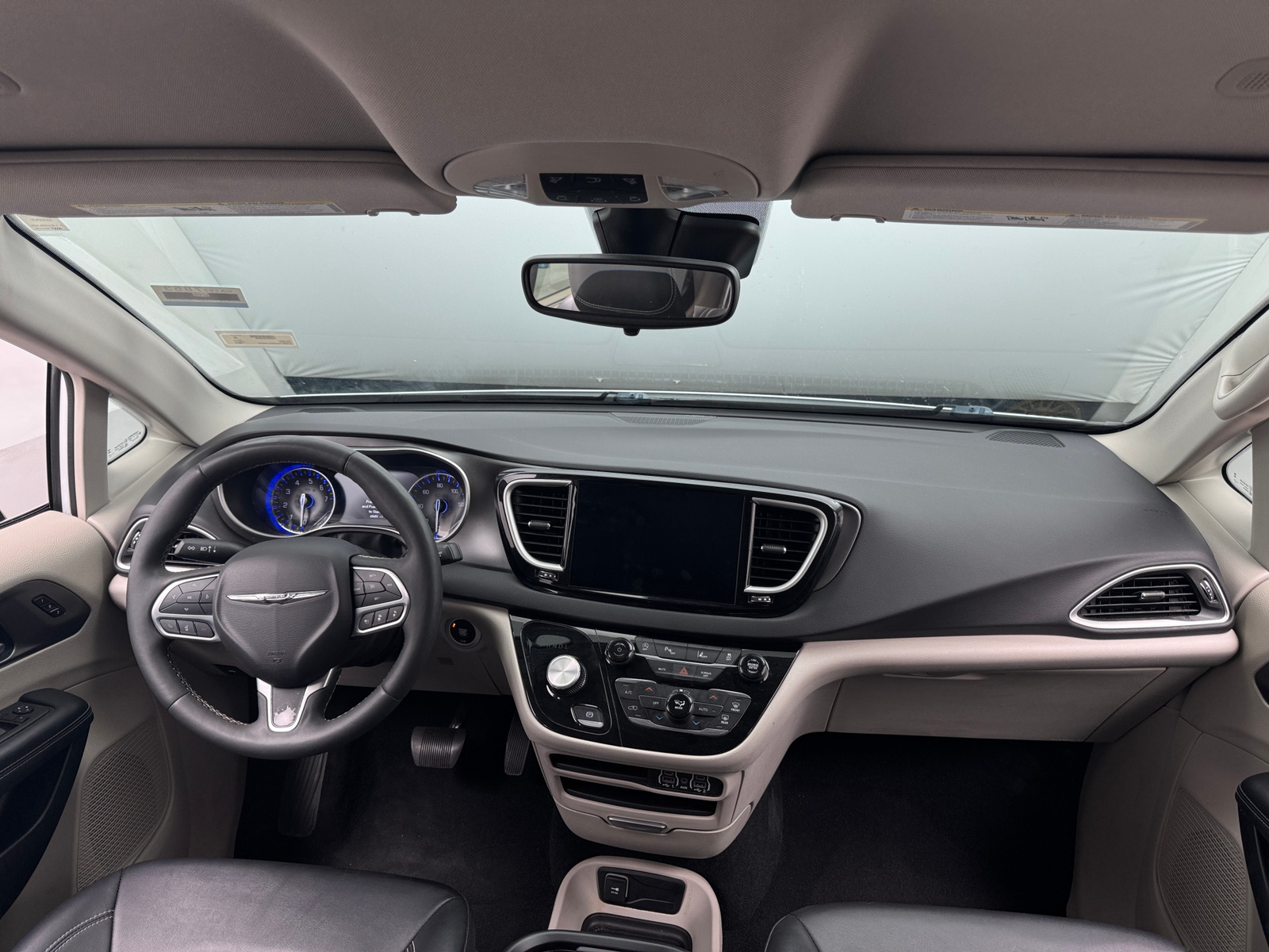 Thumbnail: 2024 Chrysler Pacifica - 2