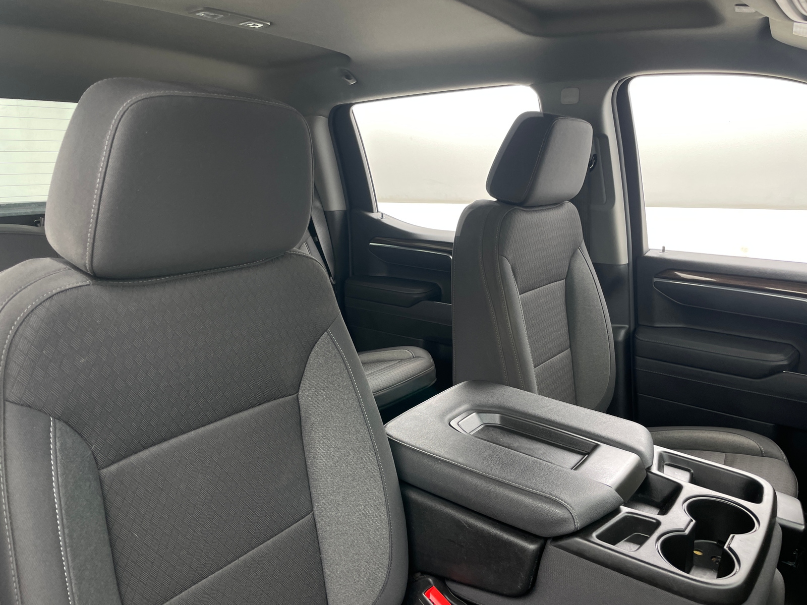 Thumbnail: 2025 Chevrolet Silverado 1500 - 2