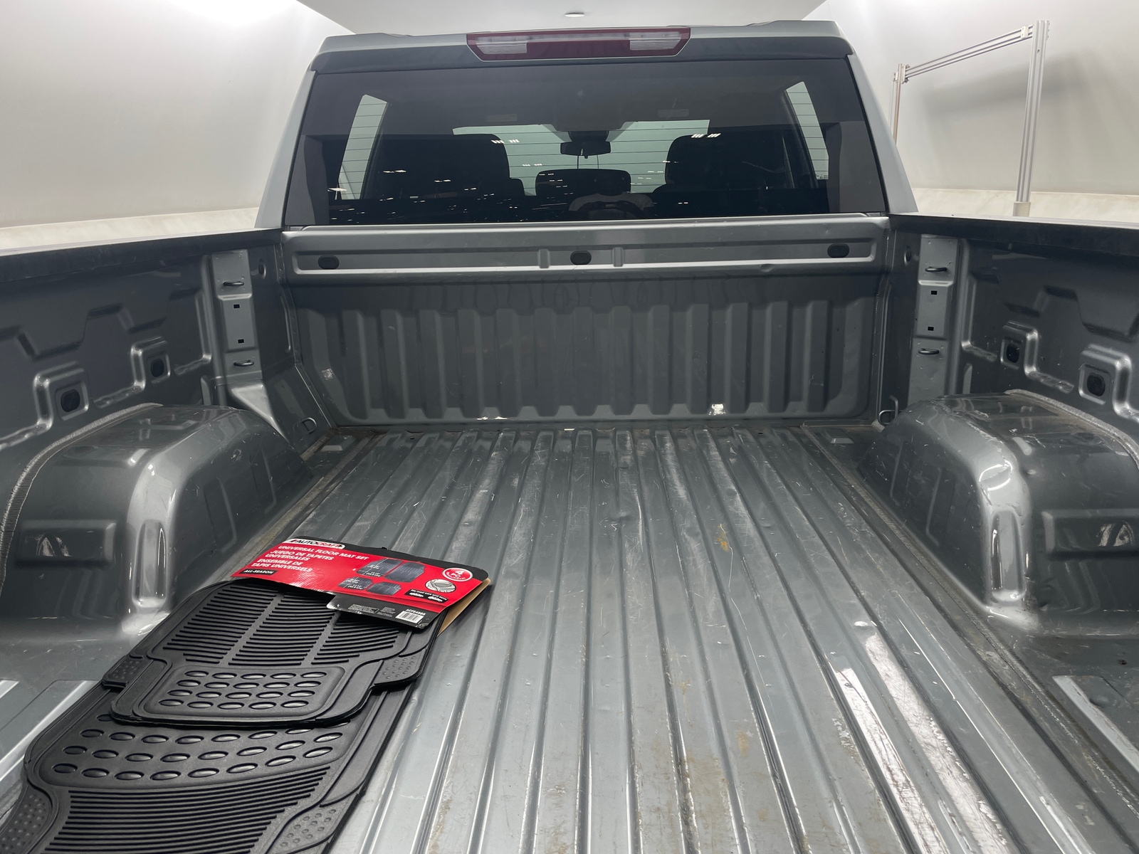 Thumbnail: 2025 Chevrolet Silverado 1500 - 7