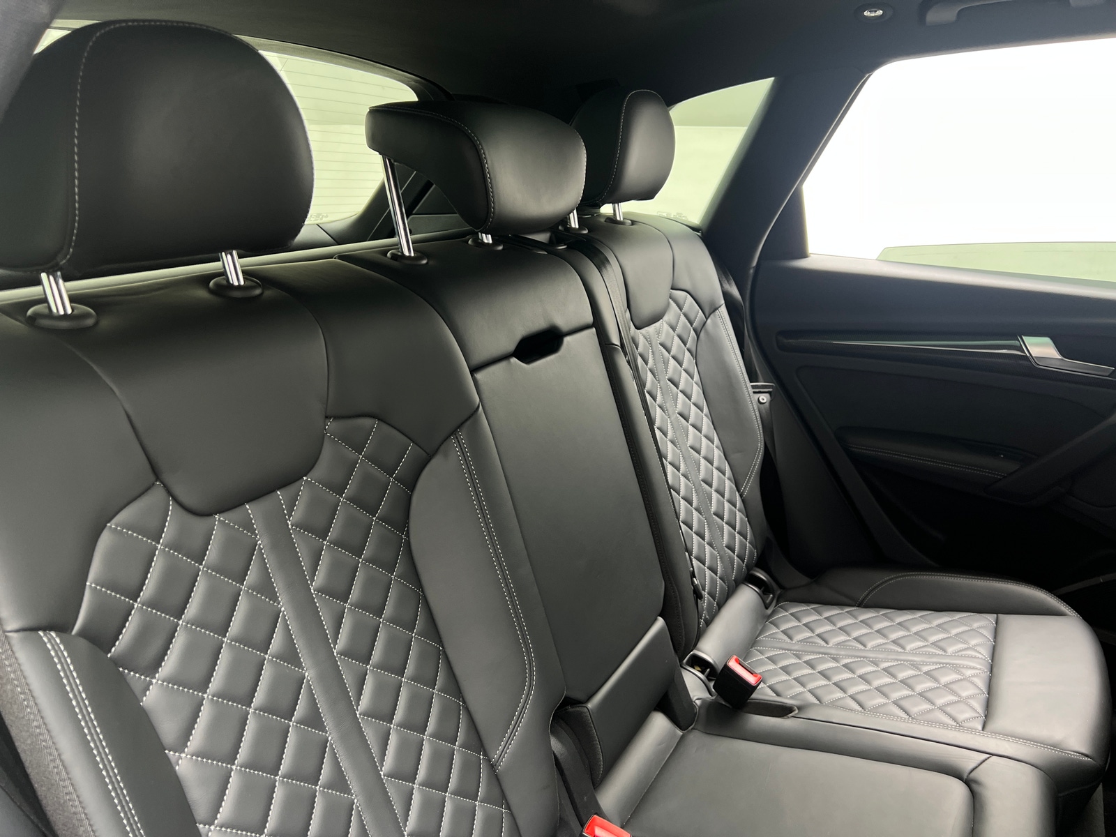 Thumbnail: 2023 Audi SQ5 - 5