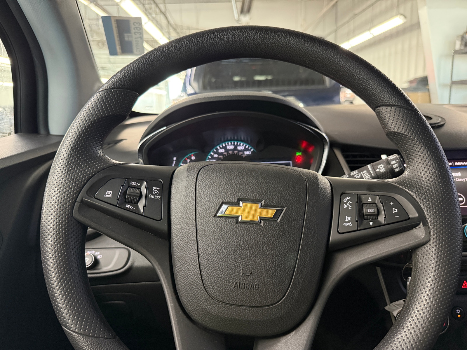 Thumbnail: 2022 Chevrolet Trax - 5