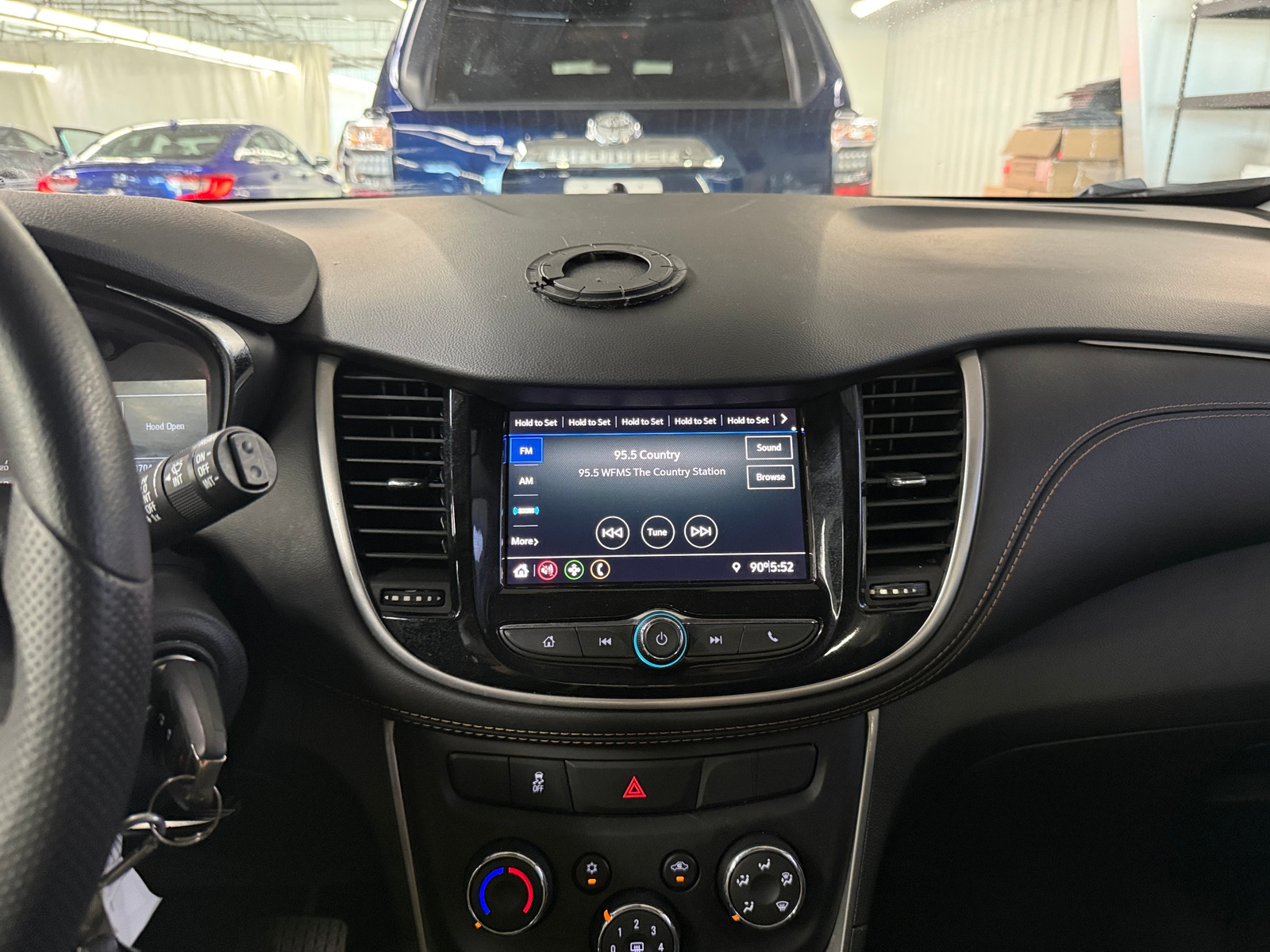 Thumbnail: 2022 Chevrolet Trax - 4