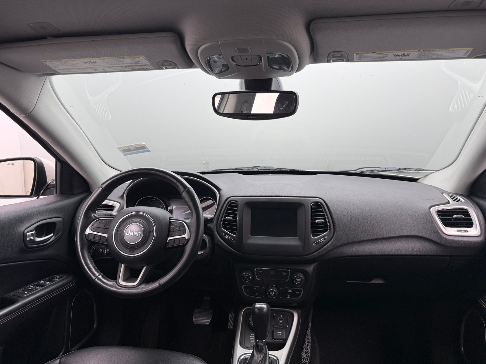 Thumbnail: 2018 Jeep Compass - 3