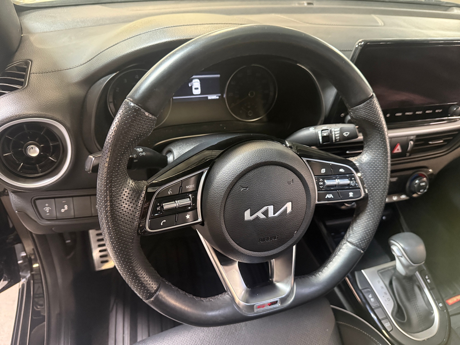 Thumbnail: 2024 Kia Forte - 4