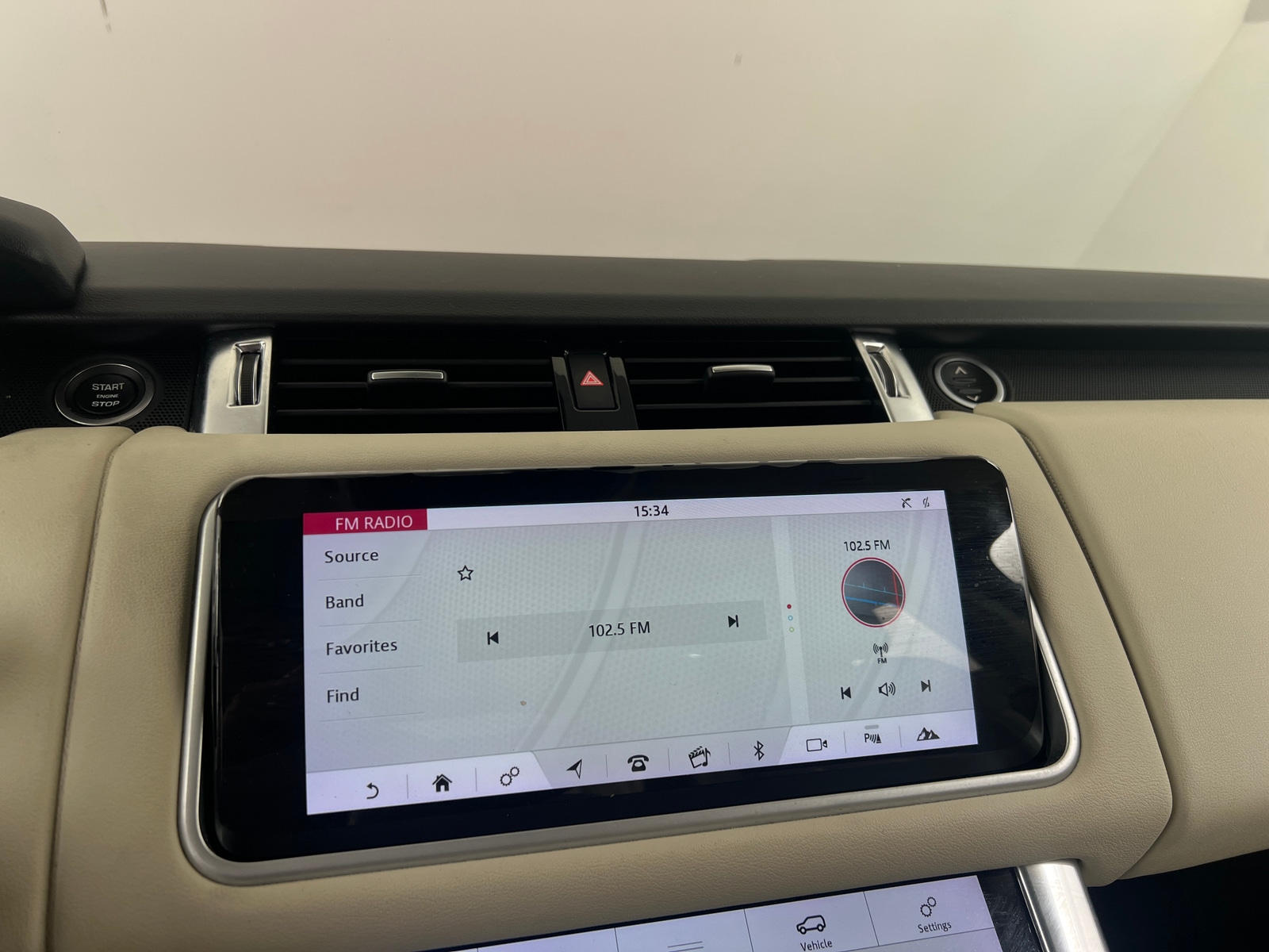 Thumbnail: 2018 Land Rover Range Rover Sport - 3