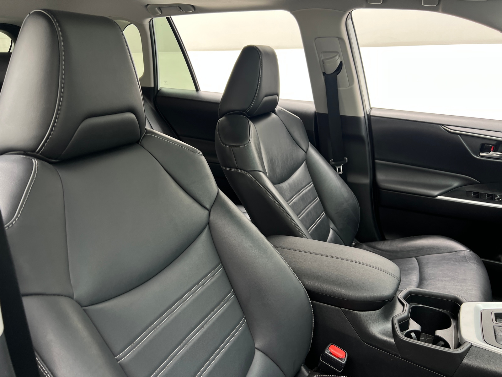 Thumbnail: 2021 Toyota RAV4 - 2