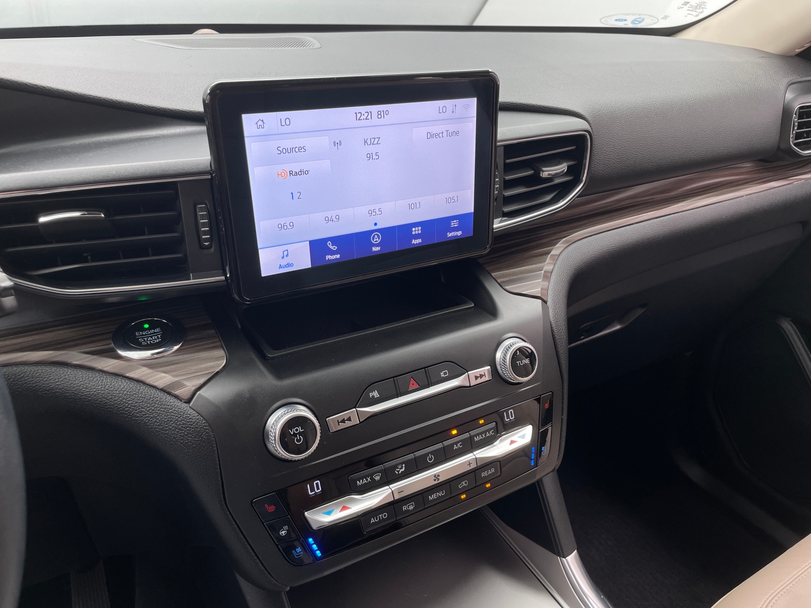 Thumbnail: 2020 Ford Explorer - 3