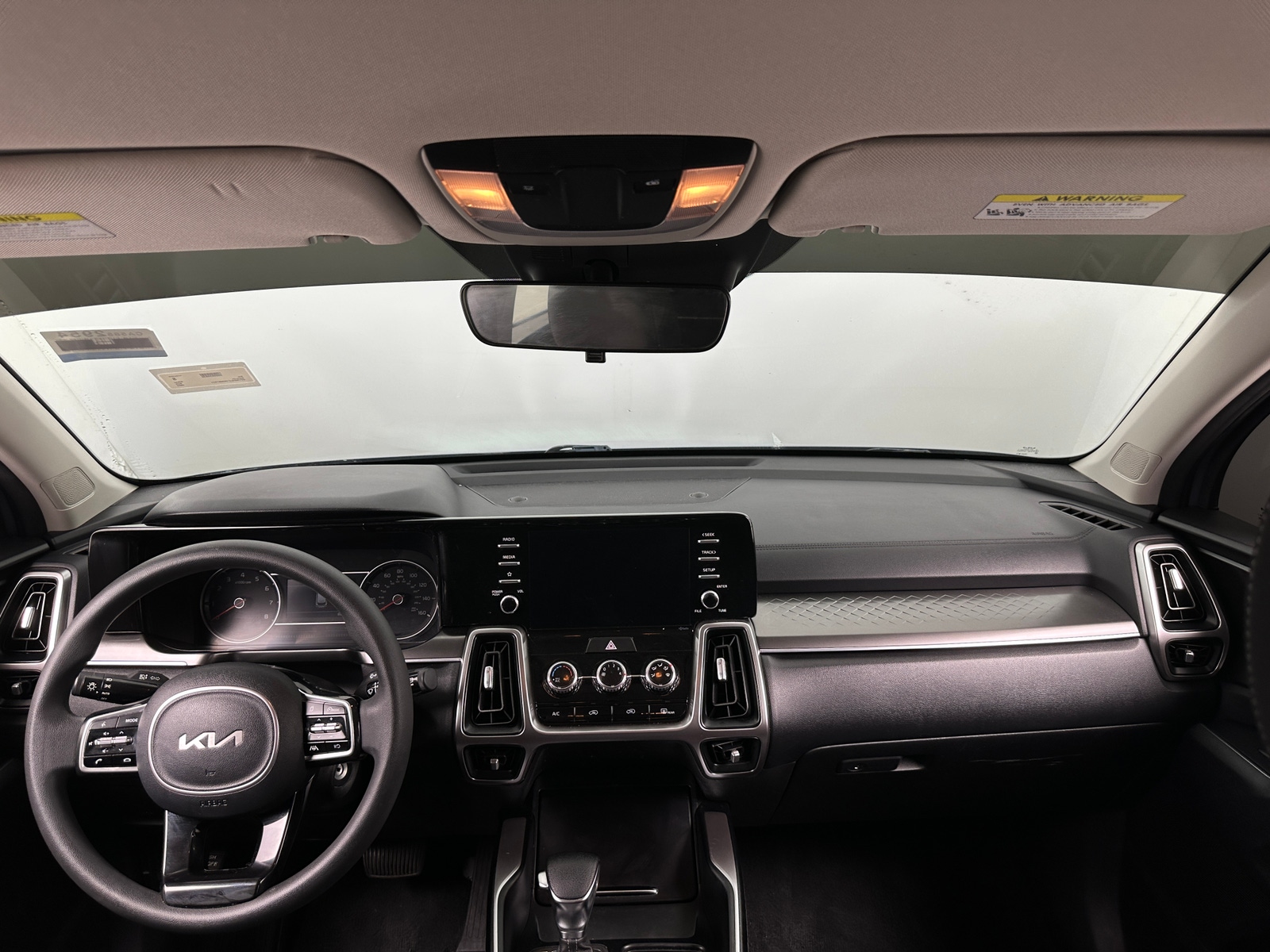 Thumbnail: 2022 Kia Sorento - 3