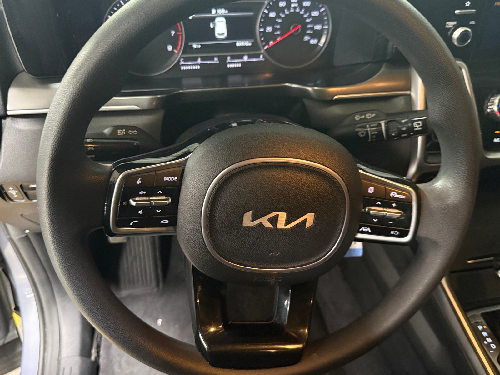 Thumbnail: 2022 Kia Sorento - 5