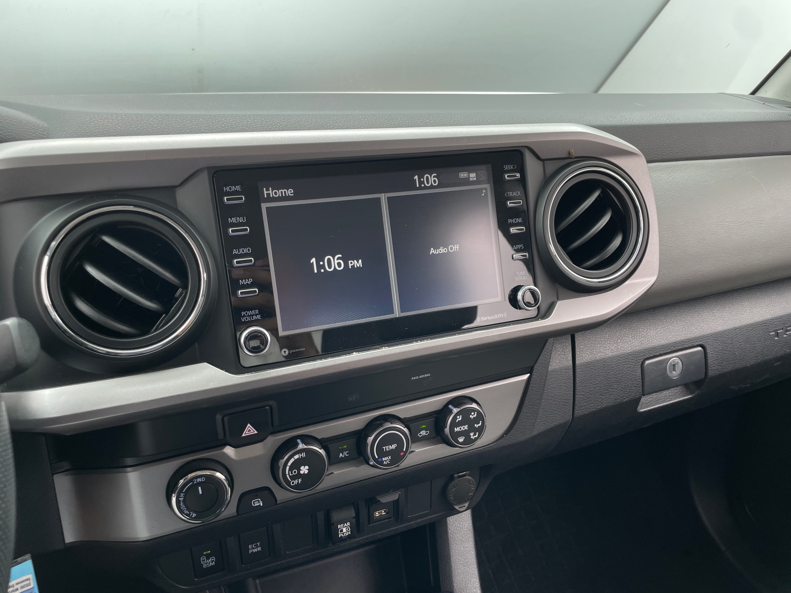 Thumbnail: 2020 Toyota Tacoma - 4