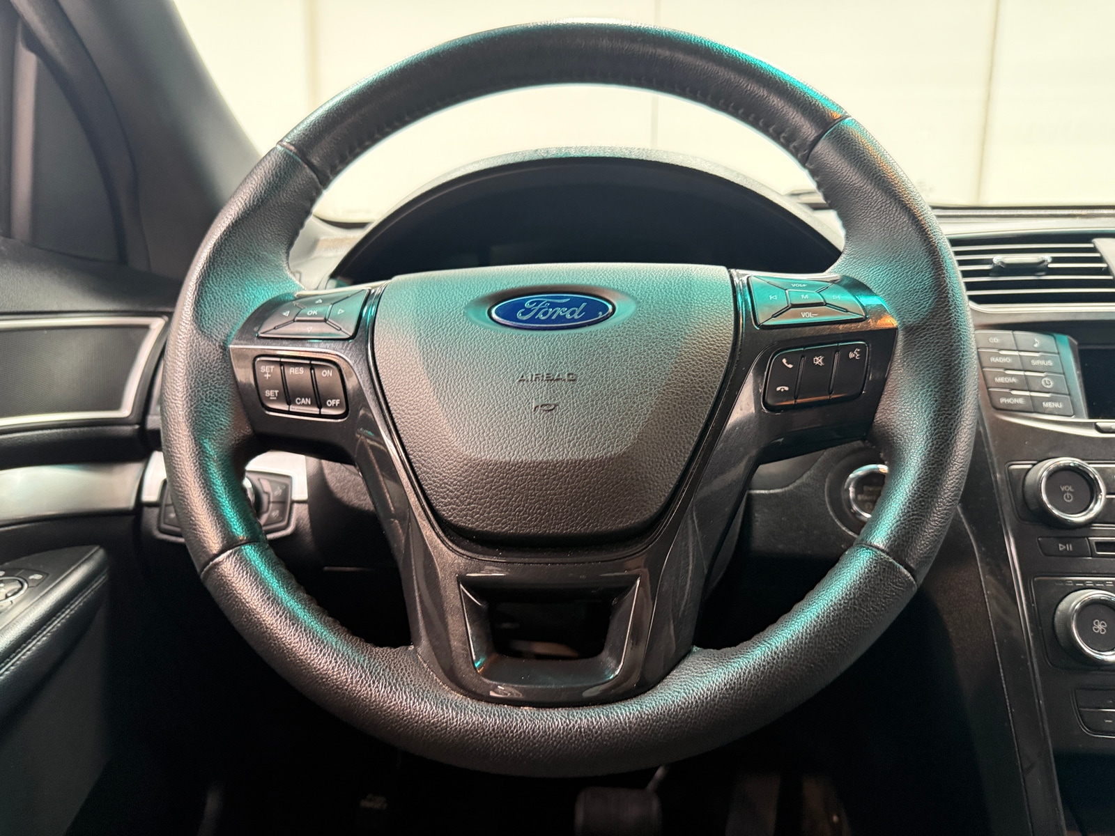 Thumbnail: 2017 Ford Explorer - 5