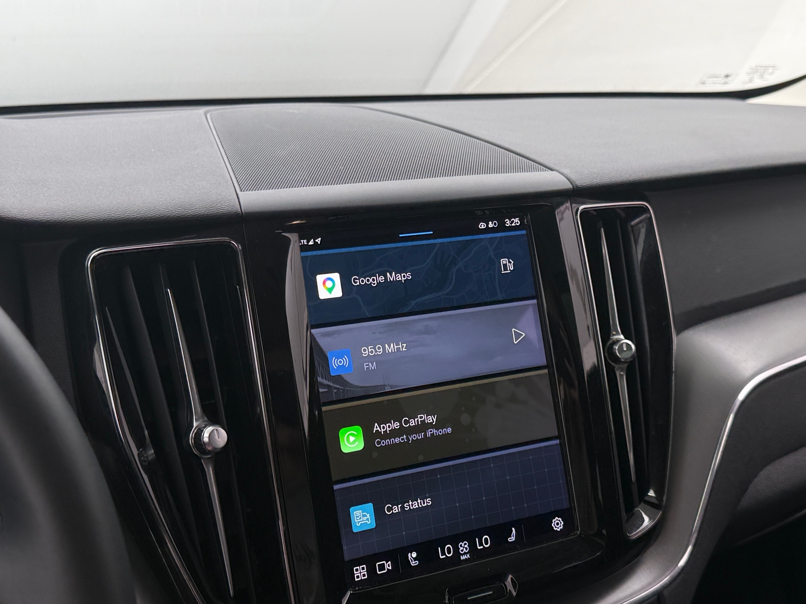 Thumbnail: 2023 Volvo XC60 - 4