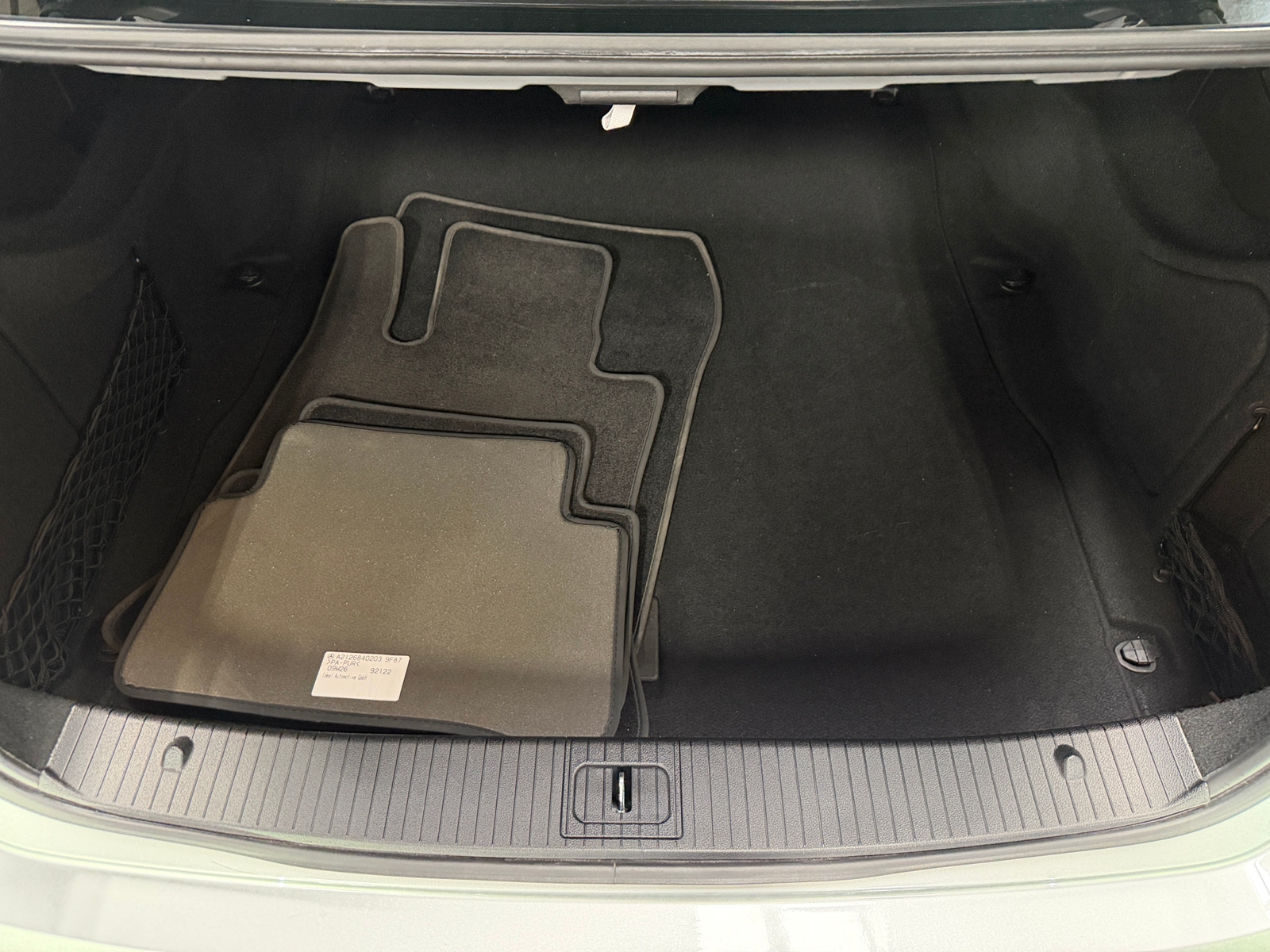 Thumbnail: 2010 Mercedes-Benz E-Class - 6