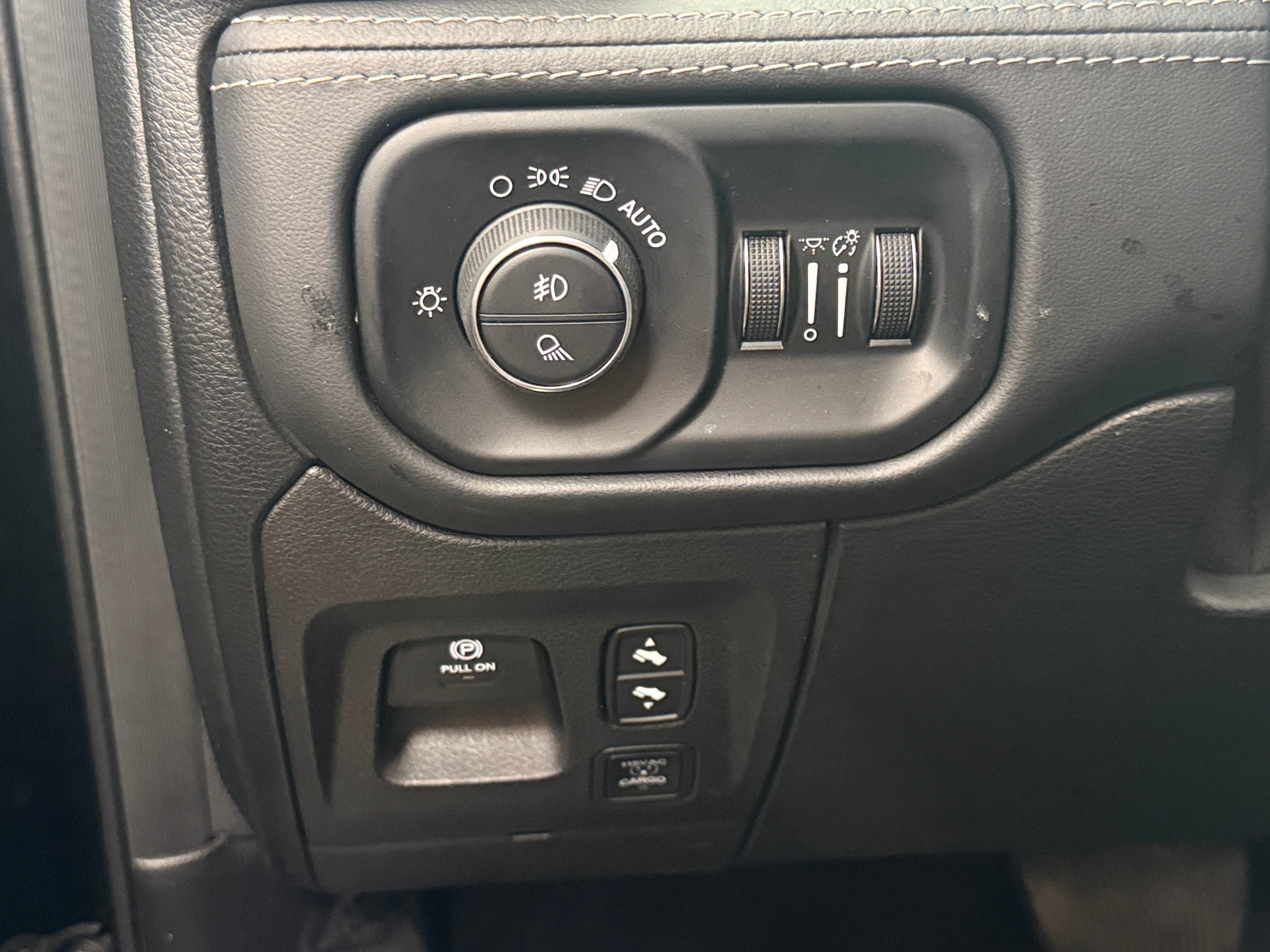 2021 RAM Ram 1500 Pickup Limited - Photo 12