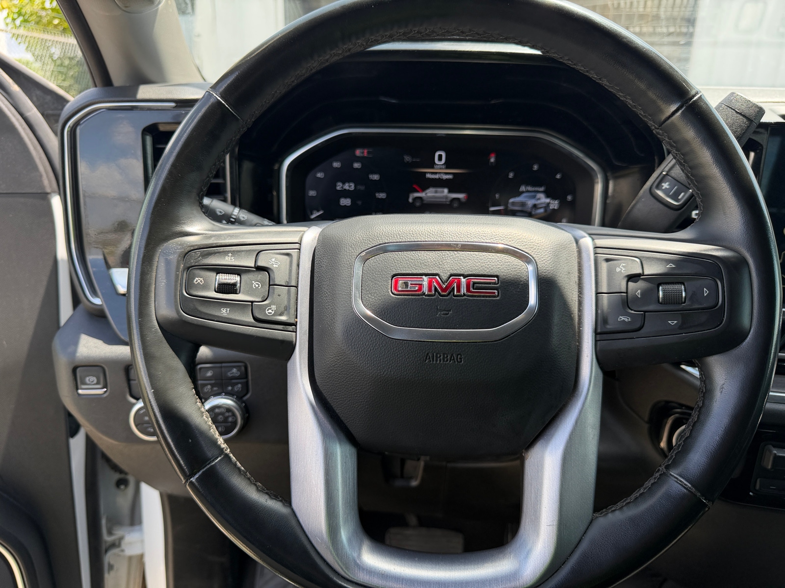 Thumbnail: 2025 GMC Sierra 1500 - 4