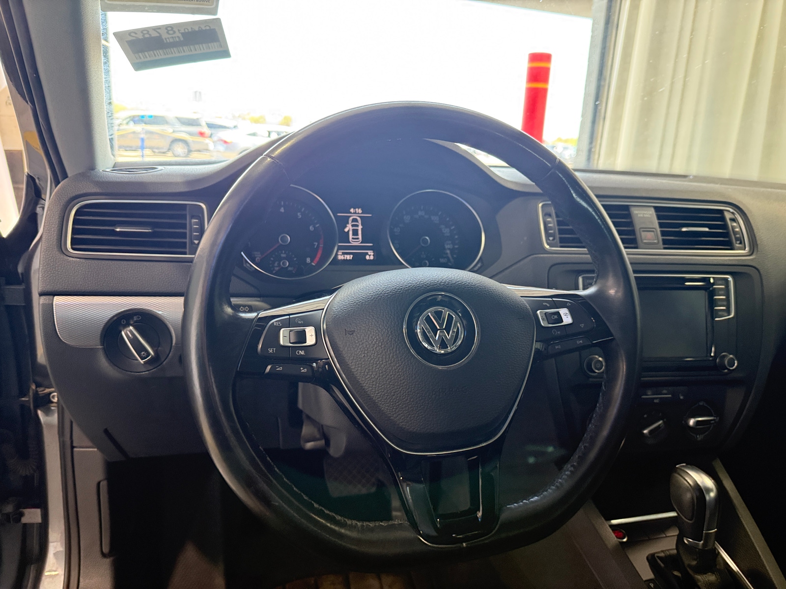 Thumbnail: 2018 Volkswagen Jetta - 4