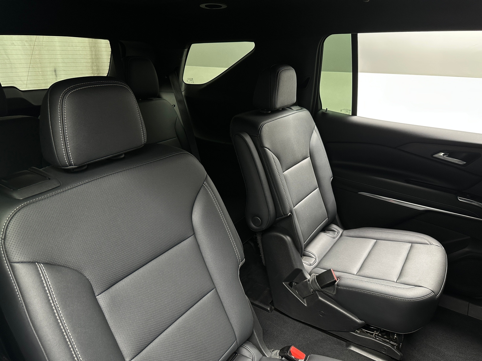 Thumbnail: 2024 Chevrolet Traverse - 6