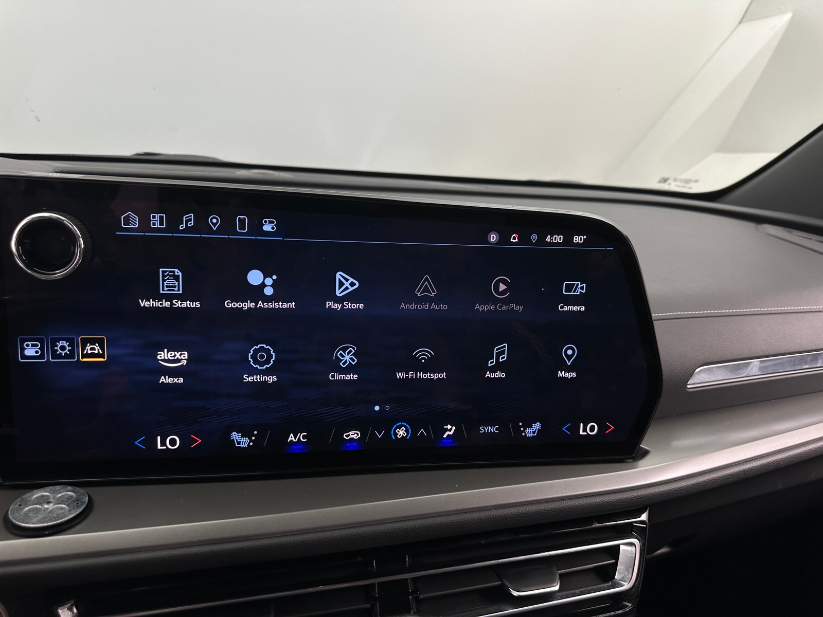 Thumbnail: 2024 Chevrolet Traverse - 4