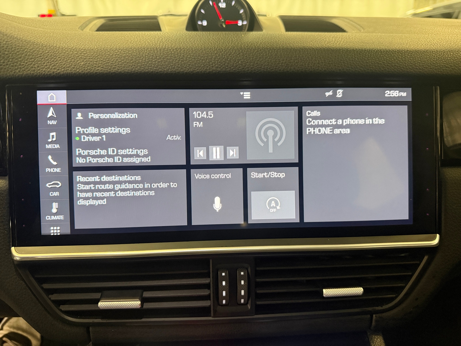 Thumbnail: 2019 Porsche Cayenne - 3
