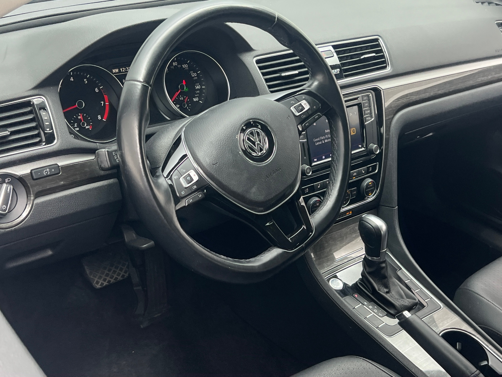 Thumbnail: 2018 Volkswagen Passat - 4