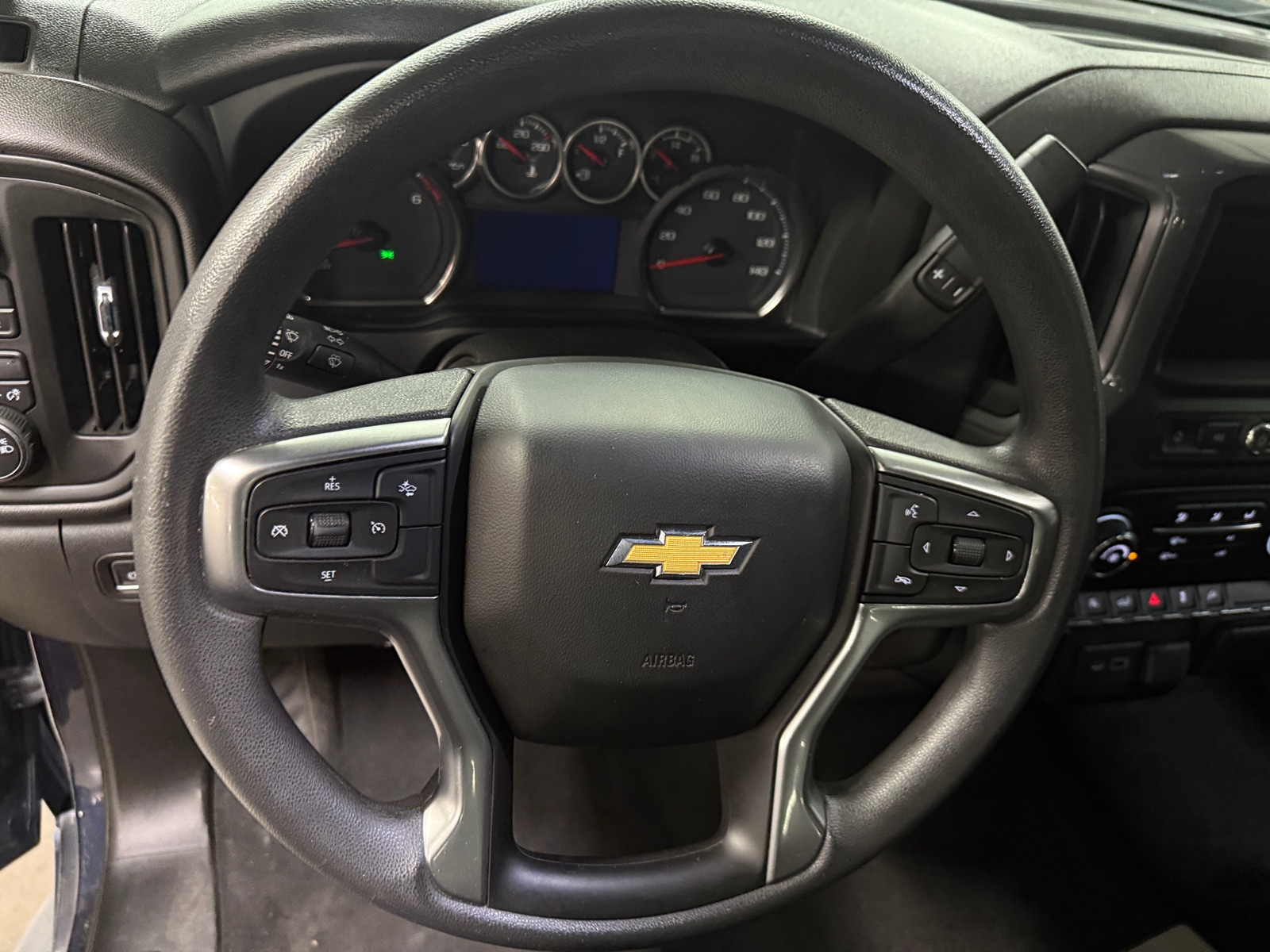 Thumbnail: 2022 Chevrolet Silverado 1500 - 5