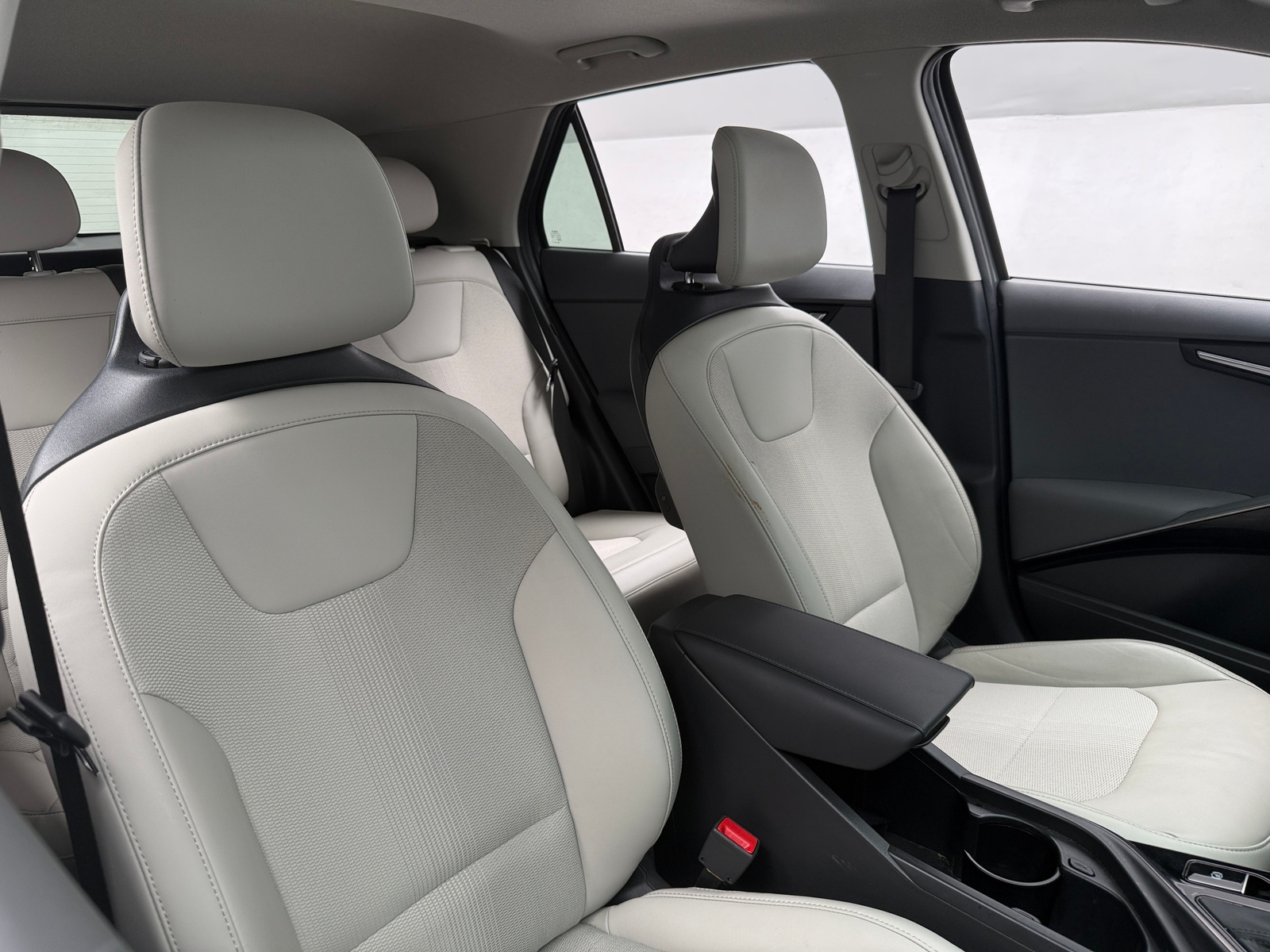 Thumbnail: 2023 Kia Niro - 2