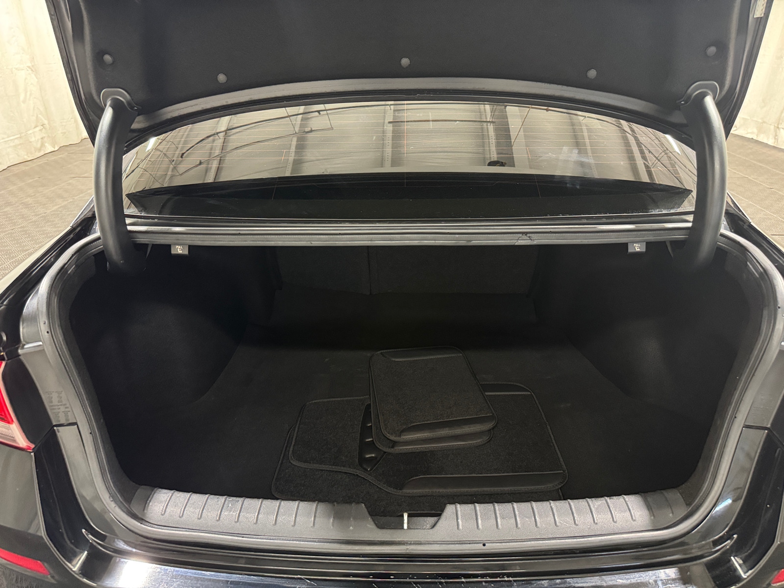 Thumbnail: 2019 Kia Optima - 6