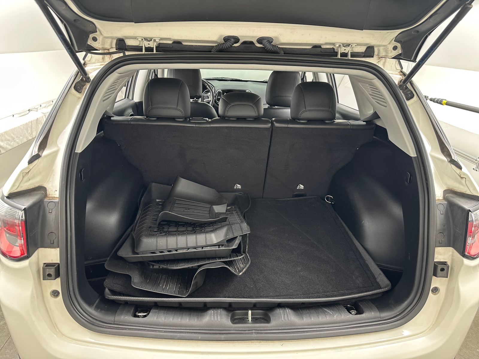 Thumbnail: 2021 Jeep Compass - 7