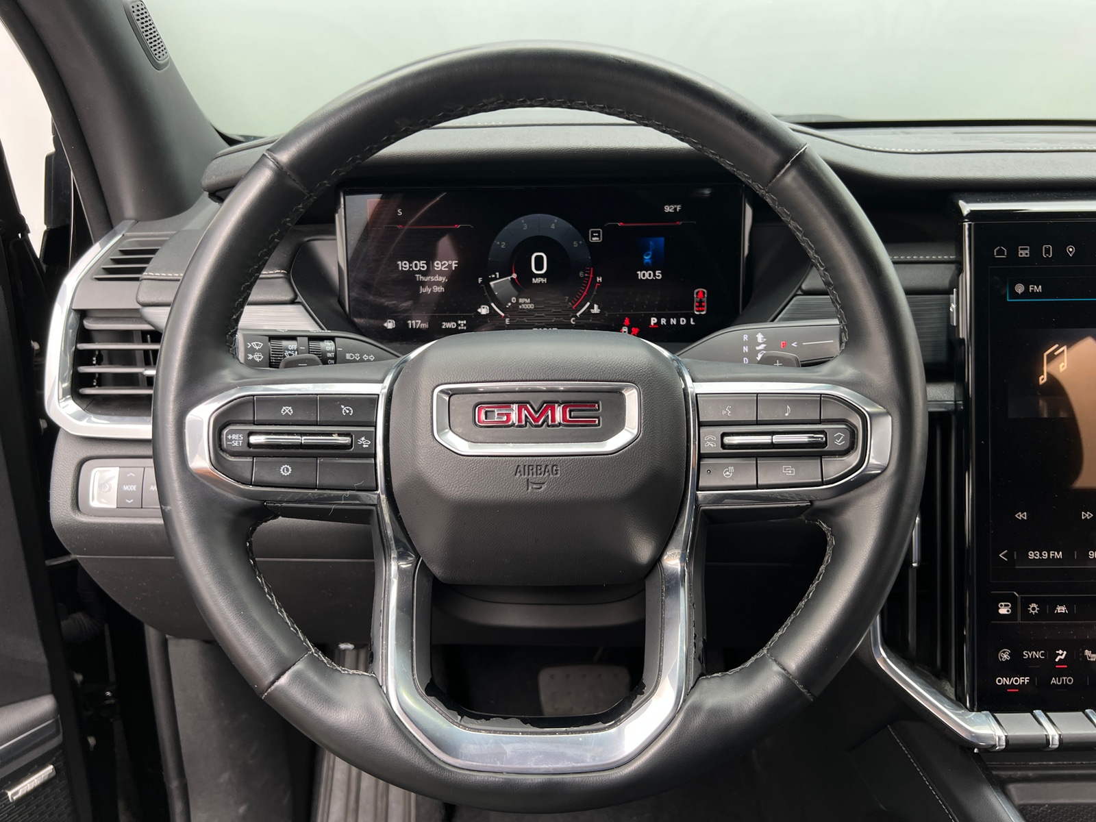 Thumbnail: 2024 GMC Acadia - 4