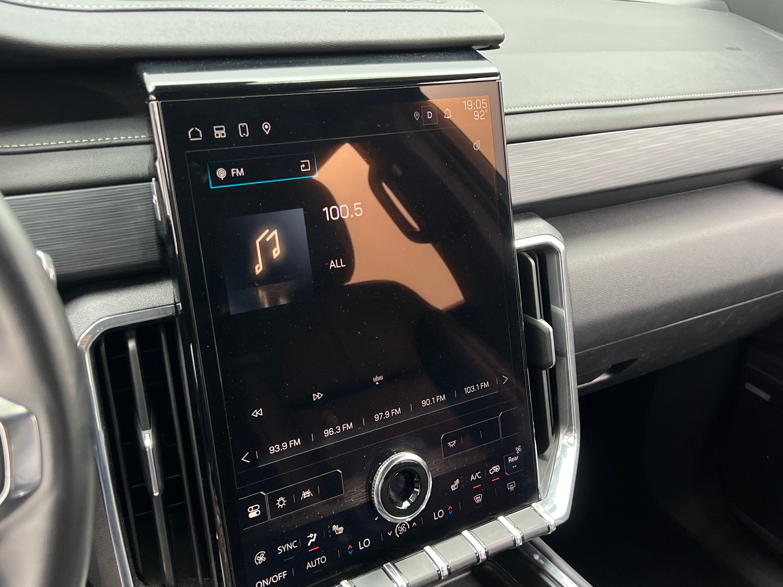 Thumbnail: 2024 GMC Acadia - 3