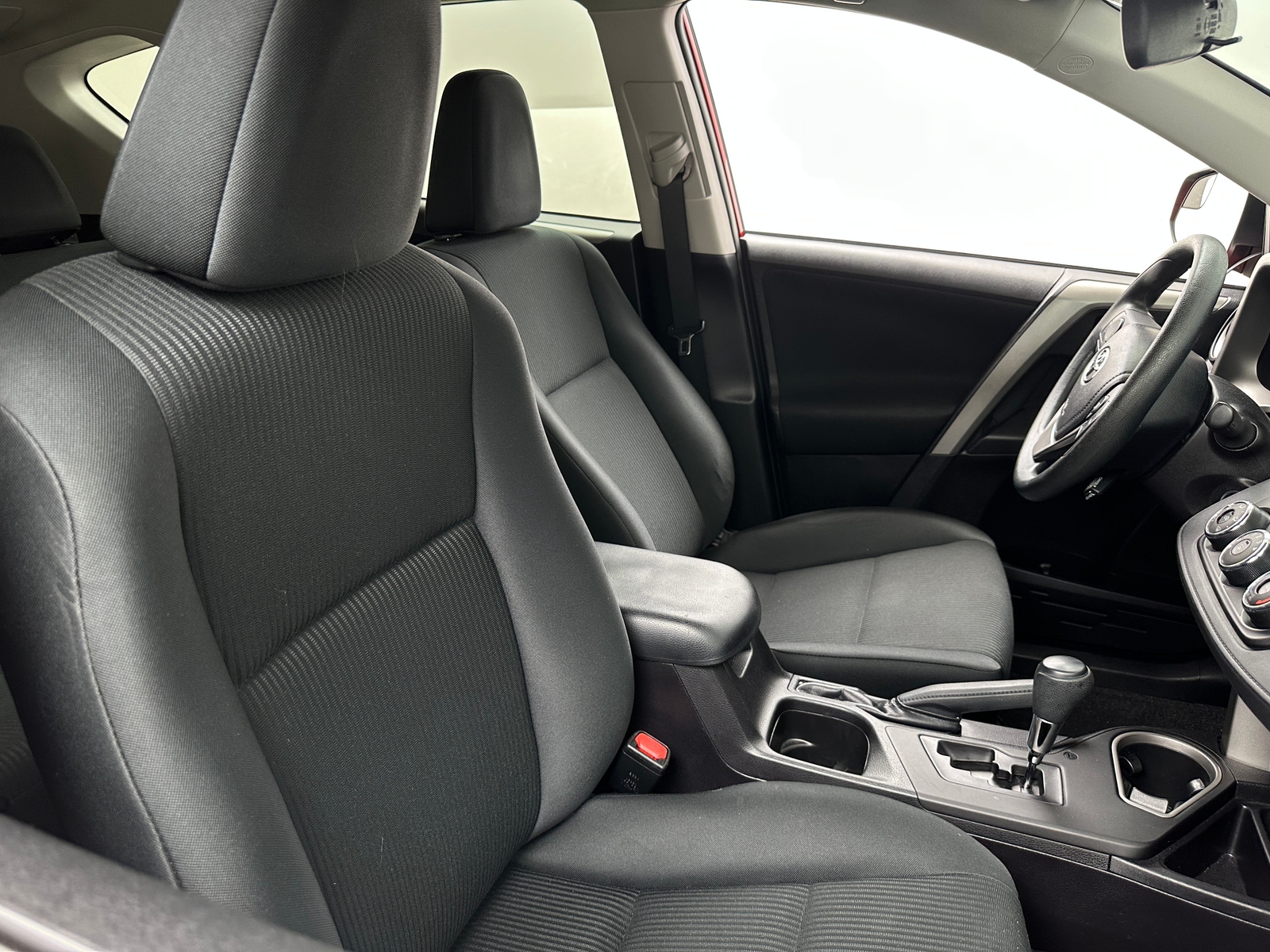 Thumbnail: 2017 Toyota RAV4 - 2